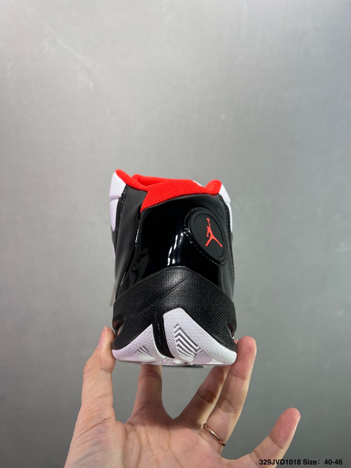 💰170 公司级✅Nike Air Jordan 6 Retro 耐克 防滑 高帮 AJ6代复古篮球鞋 原楦原纸板开发 原汁原味六代鞋型 进口头层皮料真标真碳 用料绝不含糊 原盒原配 平台外单特供 独家供应开发 货号:384664-002 码数：如图 编码：329JVD1018