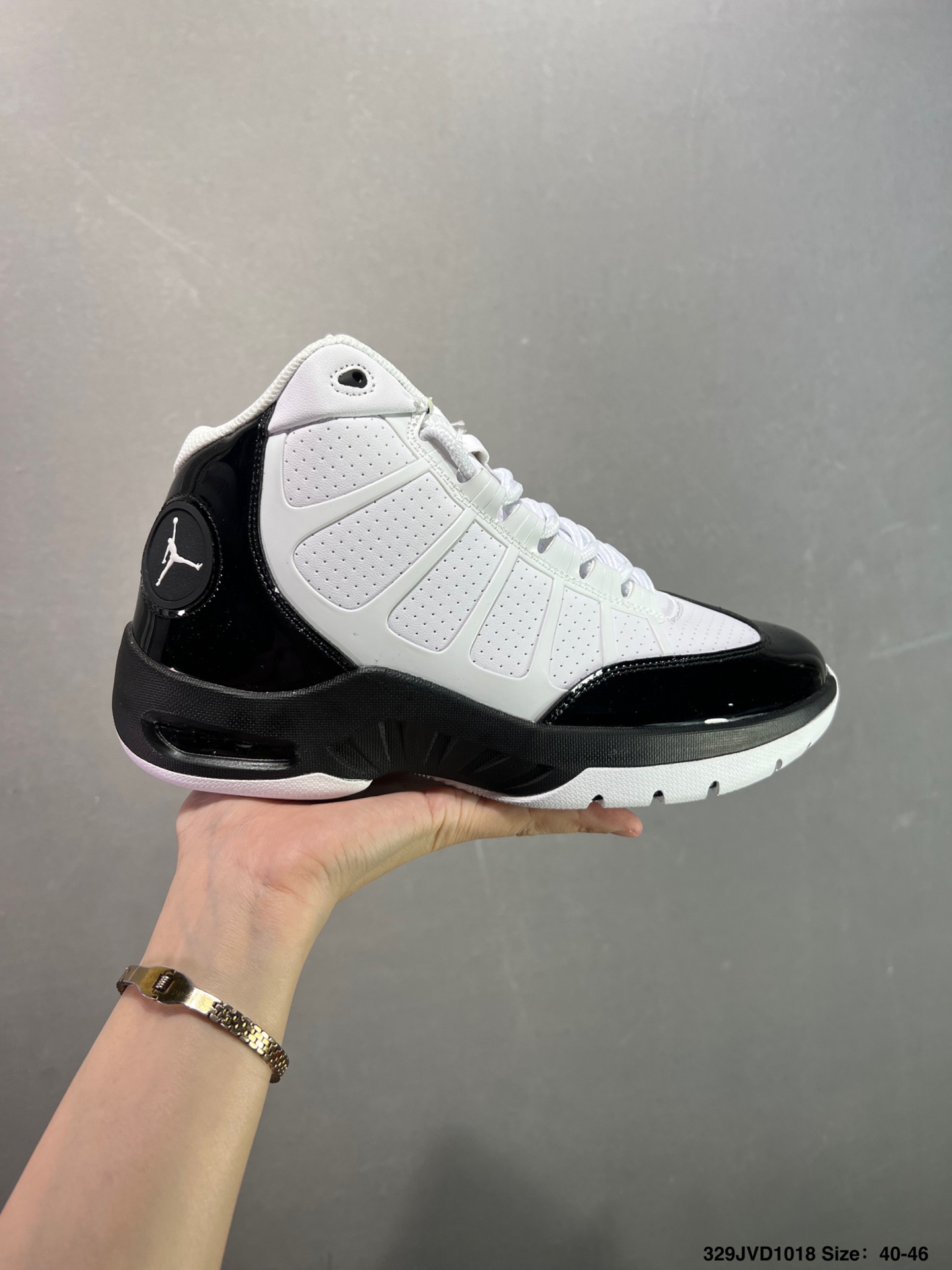 💰170 公司级✅Nike Air Jordan 6 Retro 耐克 防滑 高帮 AJ6代复古篮球鞋 原楦原纸板开发 原汁原味六代鞋型 进口头层皮料真标真碳 用料绝不含糊 原盒原配 平台外单特供 独家供应开发 货号:384664-002 码数：如图 编码：329JVD1018