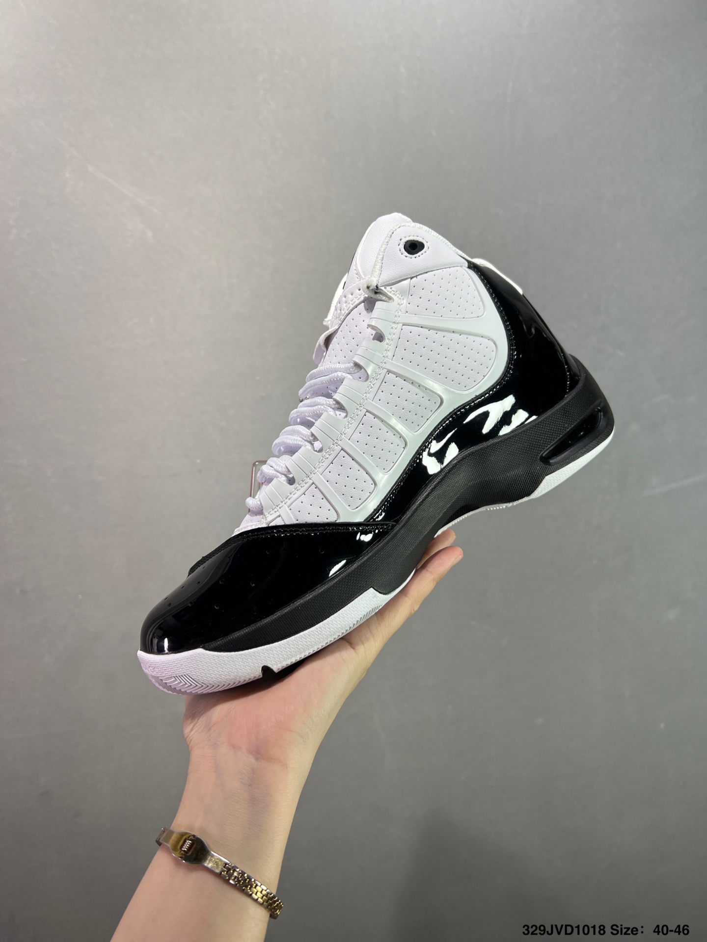 💰170 公司级✅Nike Air Jordan 6 Retro 耐克 防滑 高帮 AJ6代复古篮球鞋 原楦原纸板开发 原汁原味六代鞋型 进口头层皮料真标真碳 用料绝不含糊 原盒原配 平台外单特供 独家供应开发 货号:384664-002 码数：如图 编码：329JVD1018