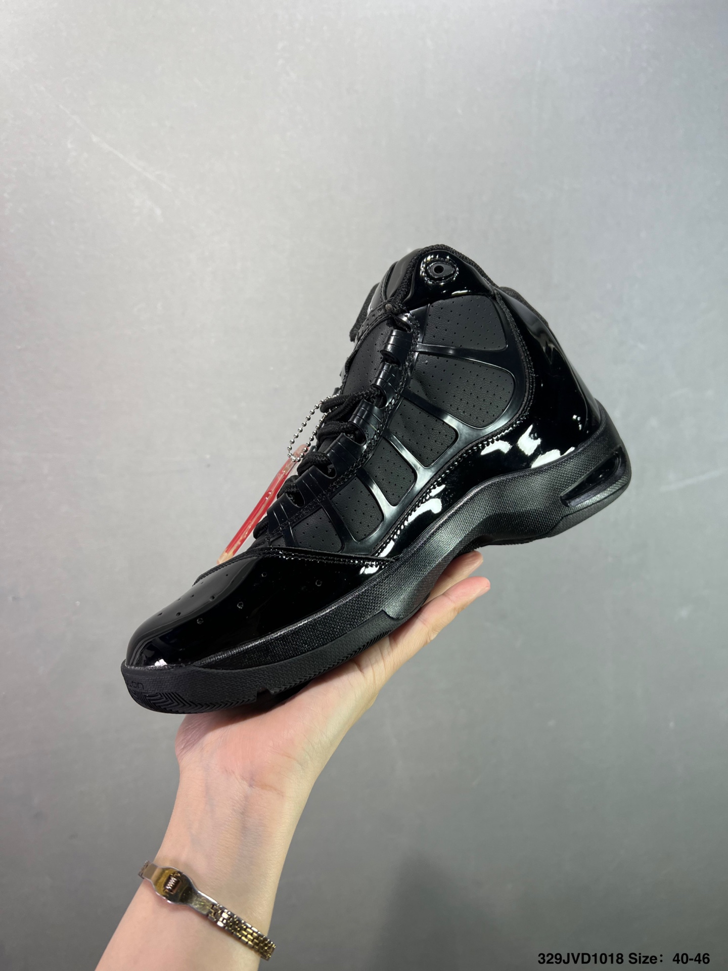 💰170 公司级✅Nike Air Jordan 6 Retro 耐克 防滑 高帮 AJ6代复古篮球鞋 原楦原纸板开发 原汁原味六代鞋型 进口头层皮料真标真碳 用料绝不含糊 原盒原配 平台外单特供 独家供应开发 货号:384664-002 码数：如图 编码：329JVD1018