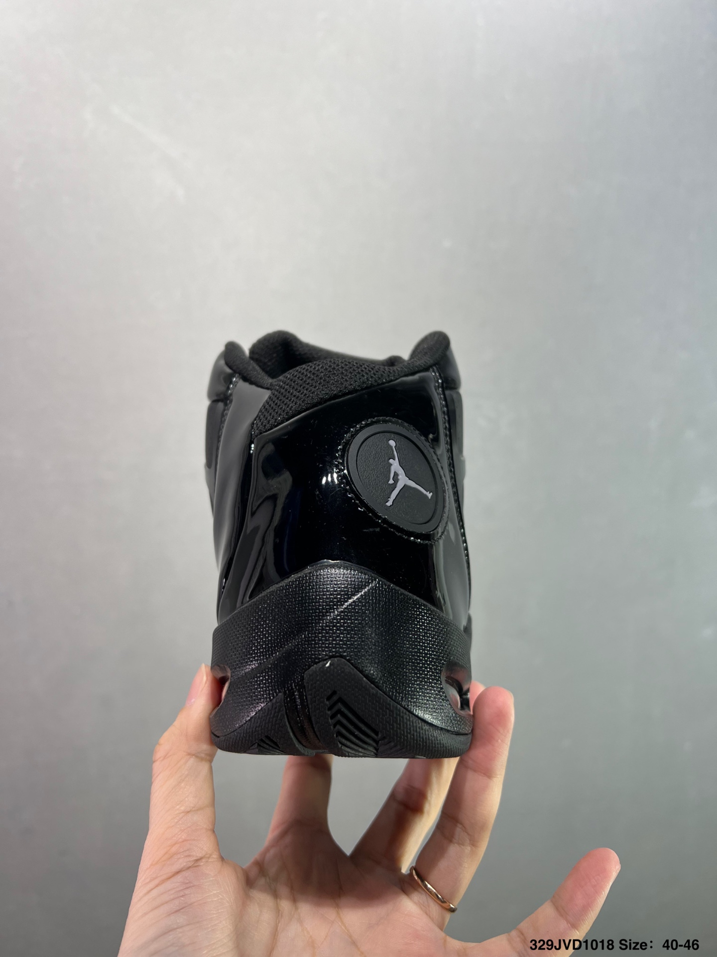 💰170 公司级✅Nike Air Jordan 6 Retro 耐克 防滑 高帮 AJ6代复古篮球鞋 原楦原纸板开发 原汁原味六代鞋型 进口头层皮料真标真碳 用料绝不含糊 原盒原配 平台外单特供 独家供应开发 货号:384664-002 码数：如图 编码：329JVD1018