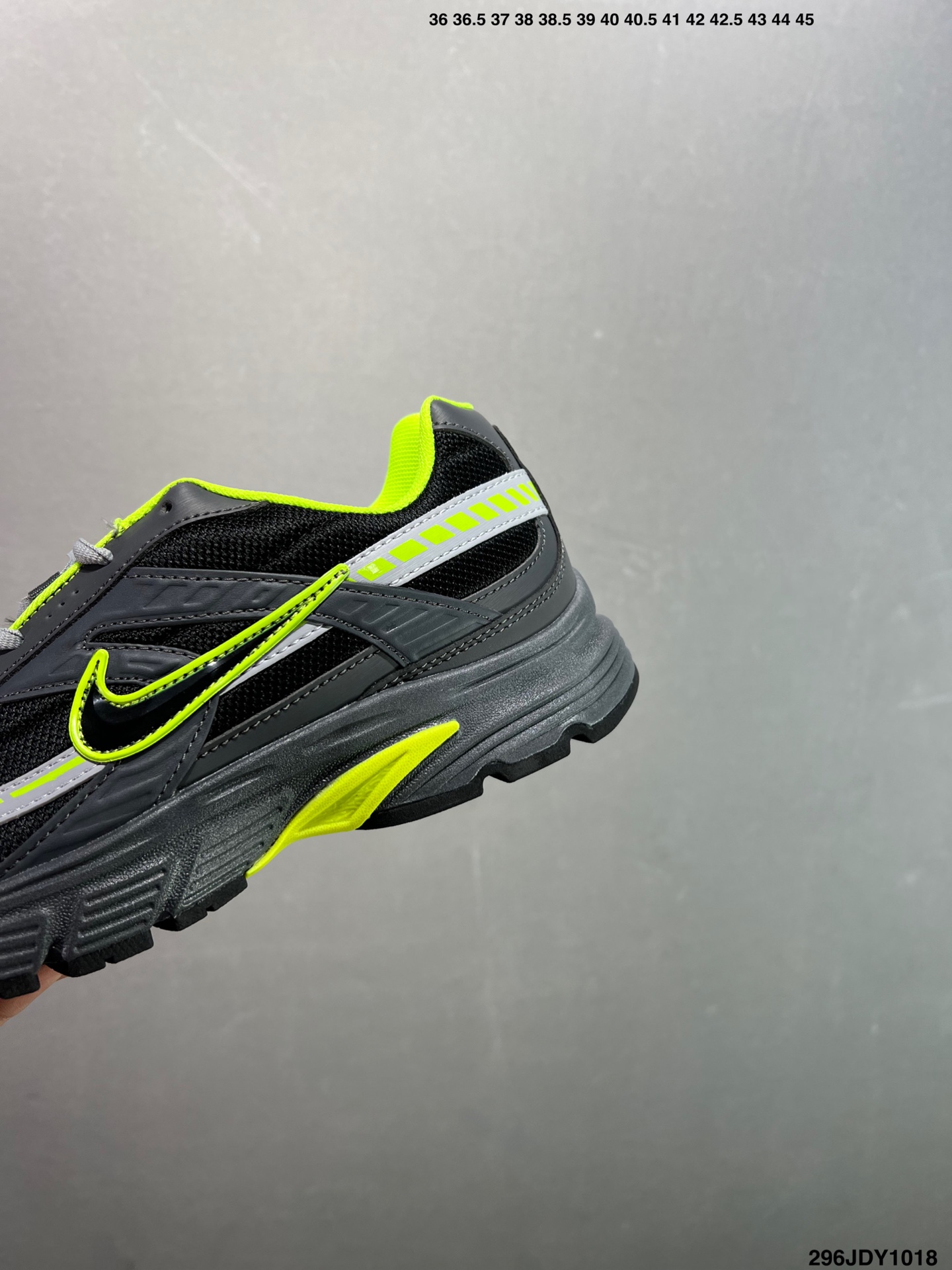 供货价:120💰高瑞莆田鞋👟星选安福优品,得物APP同步款,顺丰包邮得物1:1面单,下单赠送精美礼品🎁
✅Nike Initiator 舒适百搭 防滑耐磨透气 低帮 生活休闲鞋
货号:FN3443-121
尺码:36 36.5 37.5 38 38.5 39 40 40.5 41 42 42.5 43 44 45
ID:296JDY1018