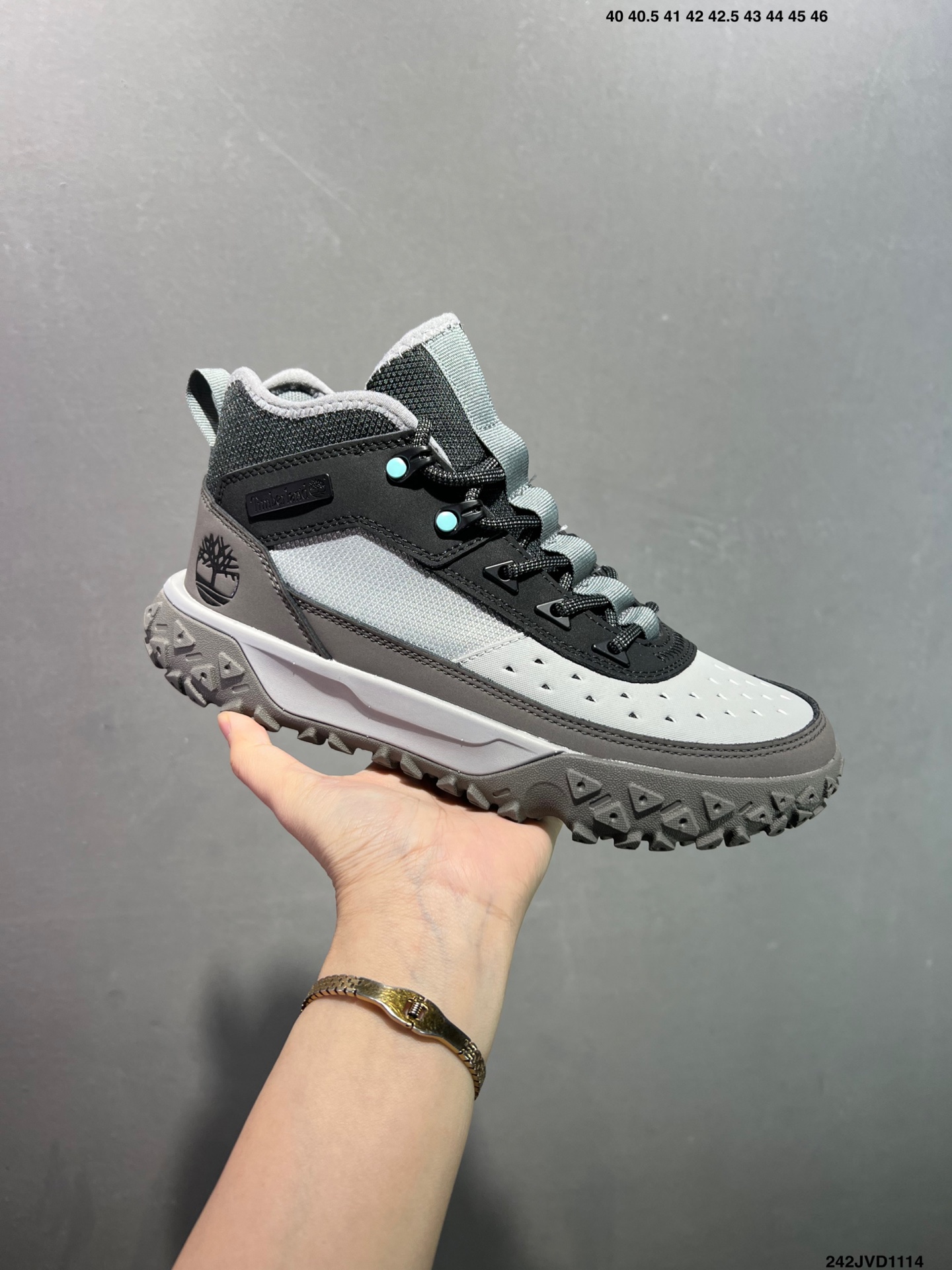 🈴️💰170 公司级✅新款Timberland添柏岚/天伯伦 户外休闲鞋 历年超级热销款 英伦复古工装男鞋 原盒原包装 搭配防臭防腐高弹力鞋垫，给您完美的穿着体验，质量考究耐穿，型男必备，专治不帅，高品质脚感一流！ 尺码：38 39 40 41 42 43 如图 ID:242JVD1114