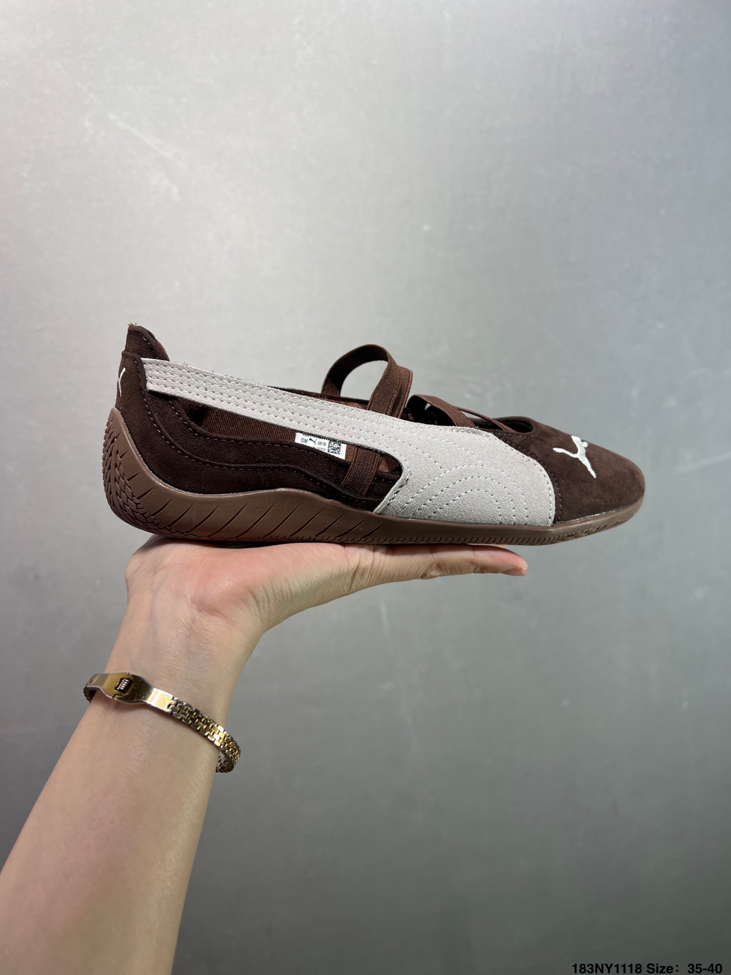 💰95
✅Puma Speedcat Ballet WNS彪马 防滑耐磨 生活休闲运动 芭蕾鞋
官方货号:406758-02
尺码:35 36 37 37.5 38 38.5 39 40 40.5 41 42
编码：183NY1118