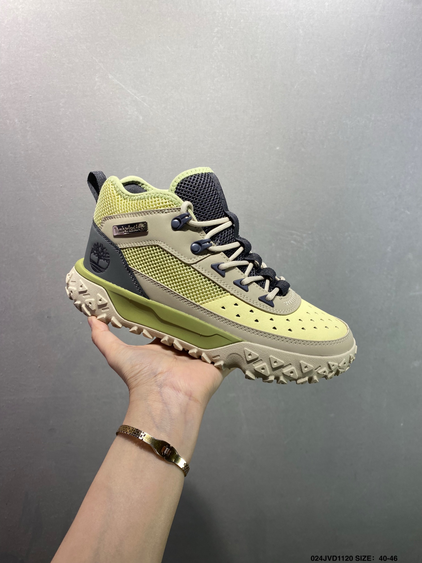 🈴️ 💰170
公司级✅新款Timberland添柏岚/天伯伦 户外休闲鞋 历年超级热销款 英伦复古工装男鞋 原盒原包装 搭配防臭防腐高弹力鞋垫，给您完美的穿着体验，质量考究耐穿，型男必备，专治不帅，高品质脚感一流！
尺码：38 39 40 41 42 43 如图
ID:024JVD1120