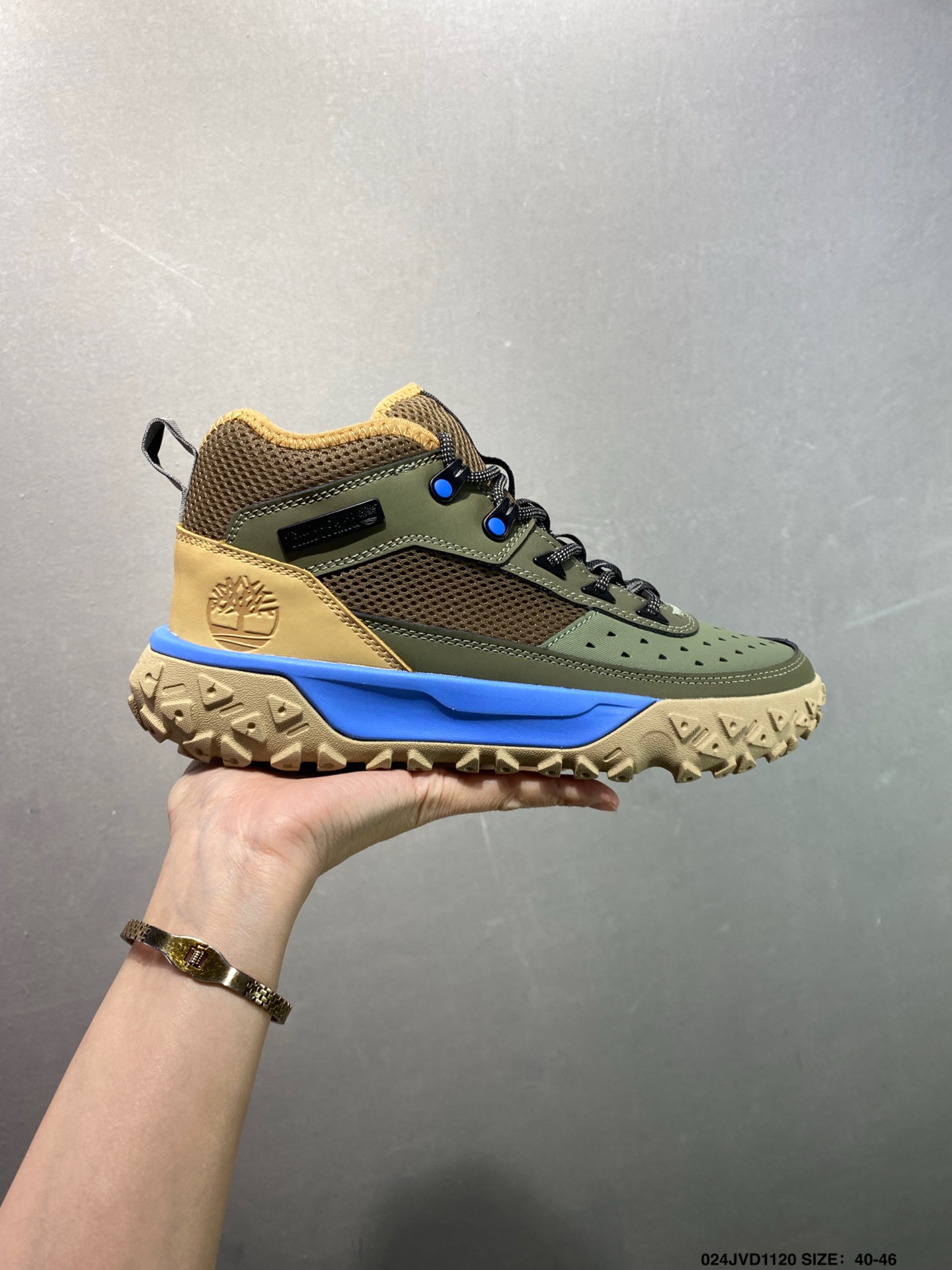 💰170
公司级✅新款Timberland添柏岚/天伯伦 户外休闲鞋 历年超级热销款 英伦复古工装男鞋 原盒原包装 搭配防臭防腐高弹力鞋垫，给您完美的穿着体验，质量考究耐穿，型男必备，专治不帅，高品质脚感一流！
尺码：38 39 40 41 42 43 如图
ID:024JVD1120