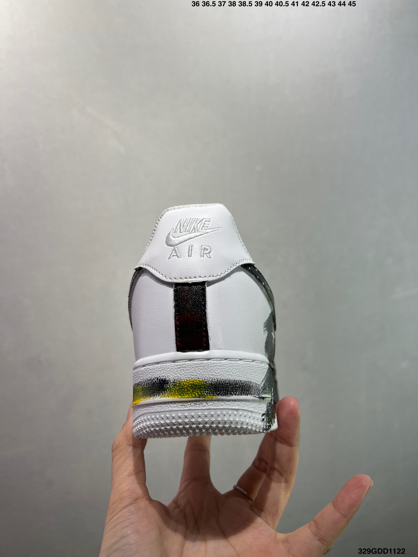 💰200
公司级✅ NIke Air Force 1 ‘07 空军一号休闲板鞋 进口牛筋布 原楦头原纸板 纯正空军版型 定制鞋盒 全掌内置全掌气垫 原厂中底钢印 拉帮完美  货号：315122-661 SIZE：36 36.5 37.5 38 38.5 39 40 40.5 41 42 42.5 43 44 44.5 45 ID：329GDD1122