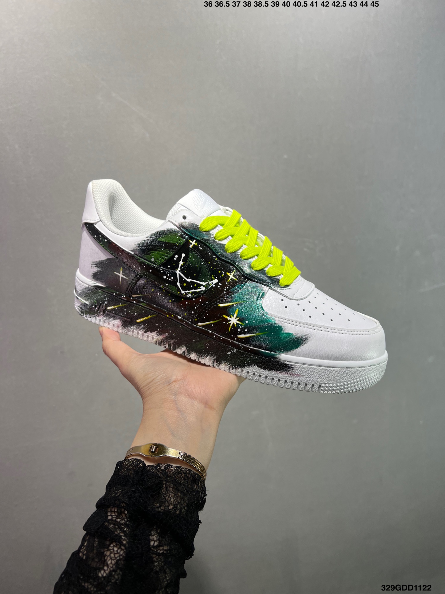 💰200
公司级✅ NIke Air Force 1 ‘07 空军一号休闲板鞋 进口牛筋布 原楦头原纸板 纯正空军版型 定制鞋盒 全掌内置全掌气垫 原厂中底钢印 拉帮完美  货号：315122-661 SIZE：36 36.5 37.5 38 38.5 39 40 40.5 41 42 42.5 43 44 44.5 45 ID：329GDD1122