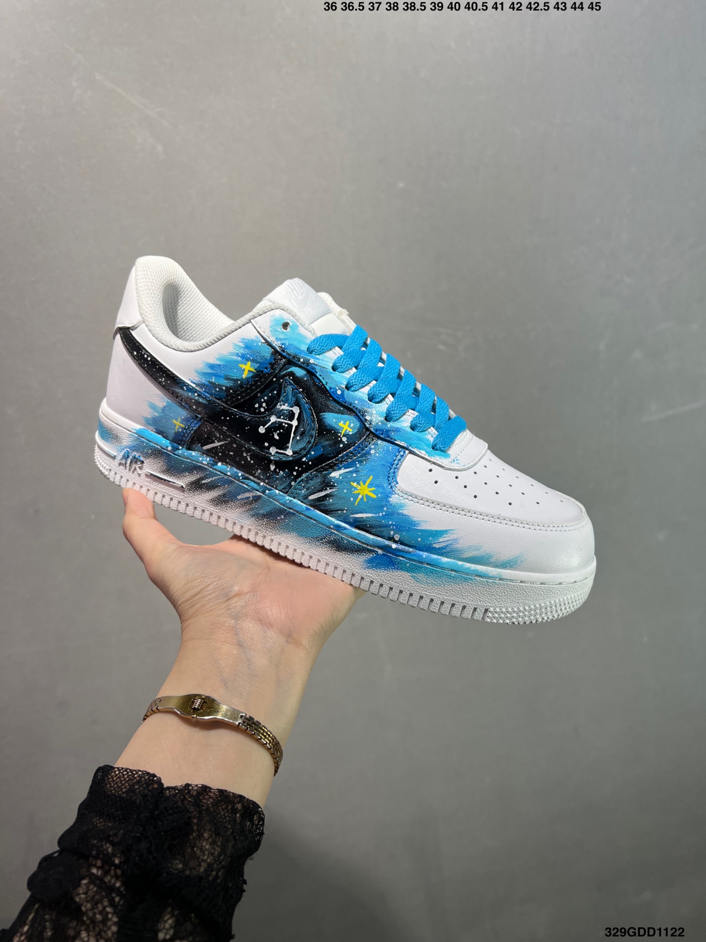 🈴️💰200
公司级✅ NIke Air Force 1 ‘07 空军一号休闲板鞋 进口牛筋布 原楦头原纸板 纯正空军版型 定制鞋盒 全掌内置全掌气垫 原厂中底钢印 拉帮完美  货号：315122-661 SIZE：36 36.5 37.5 38 38.5 39 40 40.5 41 42 42.5 43 44 44.5 45 ID：329GDD1122
