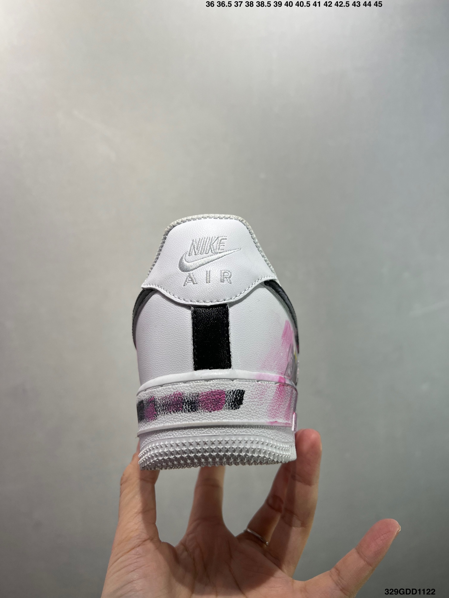 💰200
公司级✅ NIke Air Force 1 ‘07 空军一号休闲板鞋 进口牛筋布 原楦头原纸板 纯正空军版型 定制鞋盒 全掌内置全掌气垫 原厂中底钢印 拉帮完美  货号：315122-661 SIZE：36 36.5 37.5 38 38.5 39 40 40.5 41 42 42.5 43 44 44.5 45 ID：329GDD1122