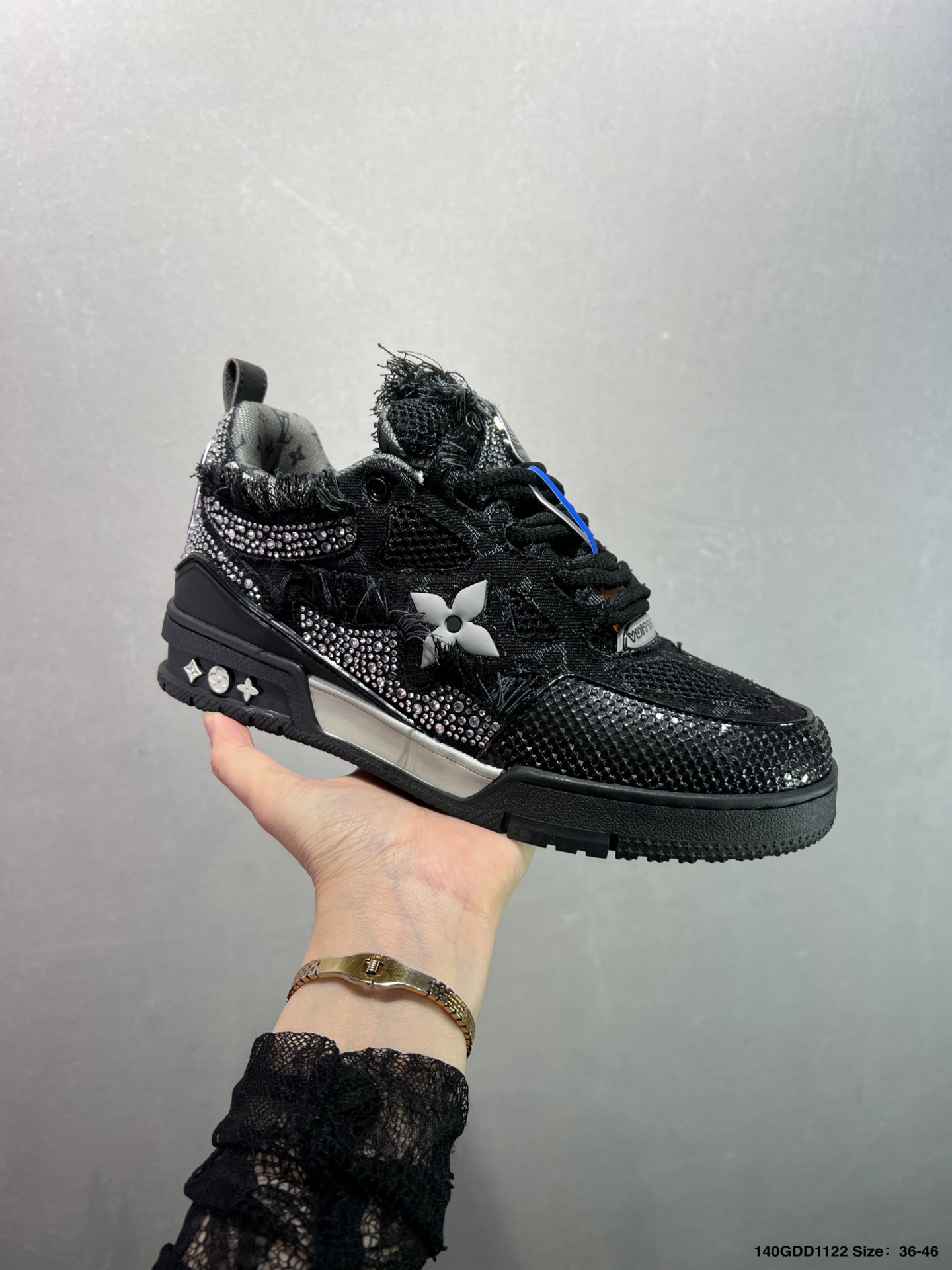 路易威登/Louis Vuitton LV路易威登板鞋 新款 LV Trainer最新配色运动鞋 L家 篮球鞋风格运动鞋 该鞋由艺术总监 VIRGIL ABLOH设计 垫脚聚米微料加透气英伦网布 细节原版一致 ID:140GDD1122