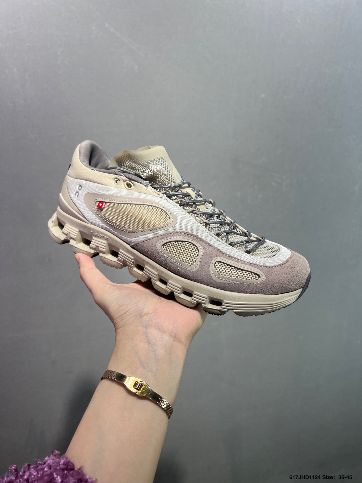 🈴️💰140
✅On昂跑 Cloud X FKA 户外街头机能风跑步鞋 货号:3WF10700603 尺码: 36-45(半) ID:617JHD1124