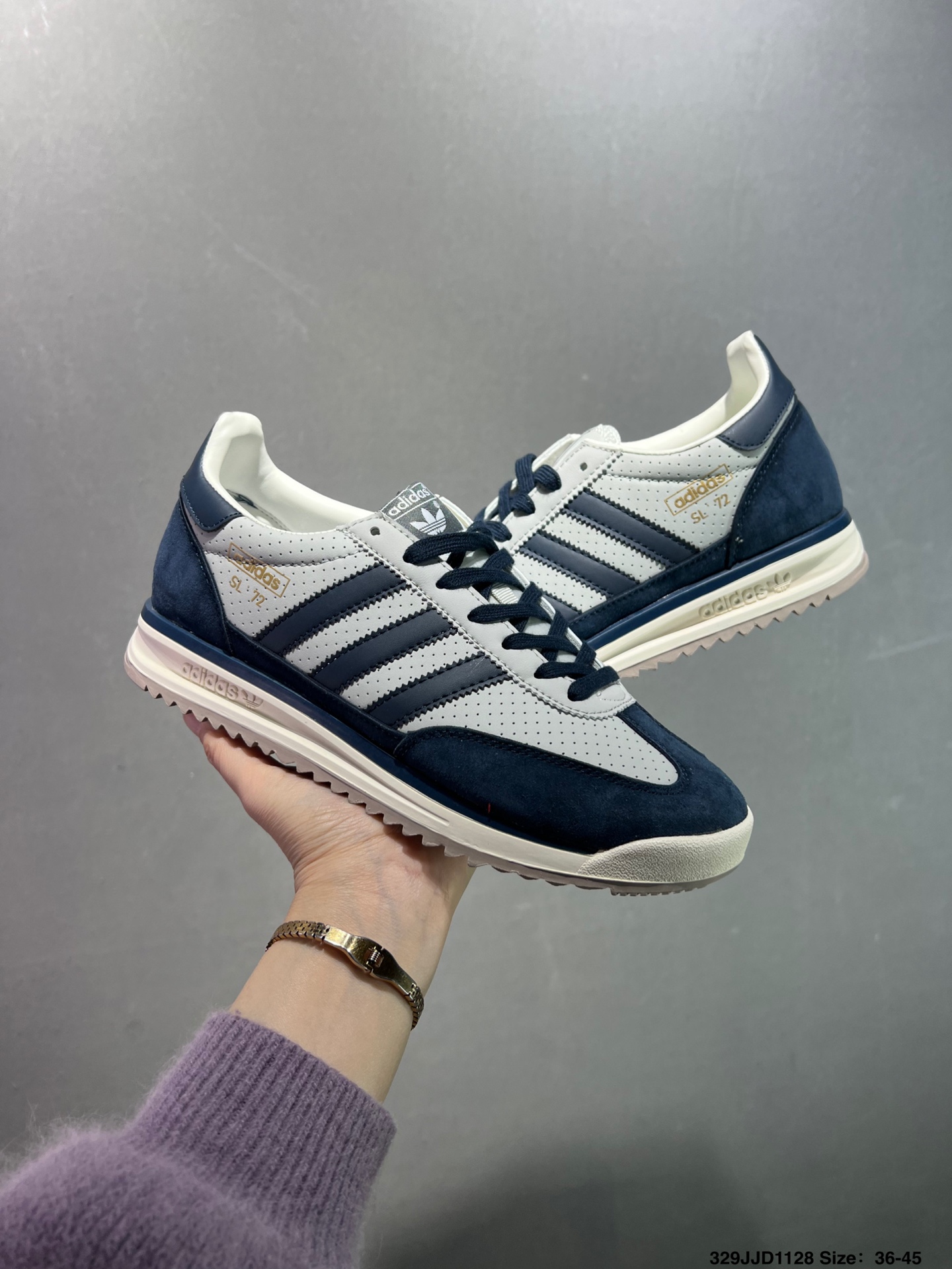 🈴️💰110
✅阿迪达斯Adidas SL 72 RTN三叶草复古休闲跑步鞋休闲运动鞋
货号:ID1031
尺码:36 36.5 37 38 38.5 39 40 40.5 41 42 42.5 43 44 45
ID:329JJD1128