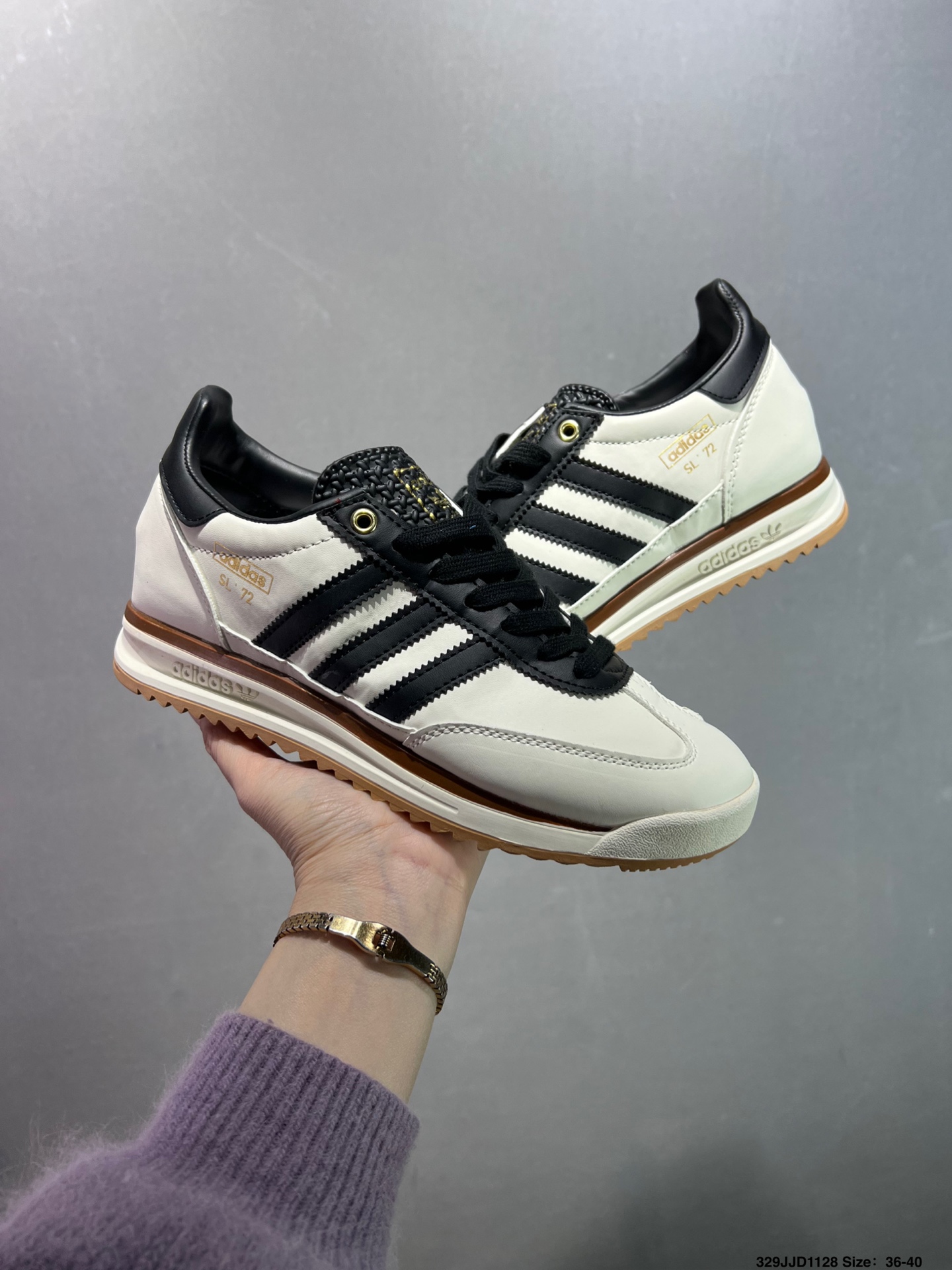 🈴️💰110
✅阿迪达斯Adidas SL 72 RTN三叶草复古休闲跑步鞋休闲运动鞋
货号:ID1031
尺码:36 36.5 37 38 38.5 39 40 40.5 41 42 42.5 43 44 45
ID:329JJD1128