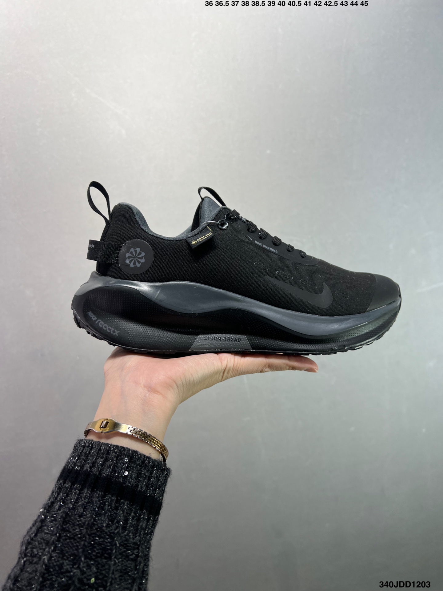 💰100
✅Nike React Infinity Rn 4 GTX 耐克 马拉松机能风格运动鞋 
实拍首发#鞋款搭载柔软泡绵 在运动中为你塑就缓震脚感 设计灵感源自日常跑步者 提供稳固支撑力和非凡抓地力 缔造舒适非凡的迈步体验
官方货号:HQ0265-400
尺码:36 36.5 37.5 38 38.5 39 40 40.5 41 42 42.5 43 44 45  ID：340JDD1203