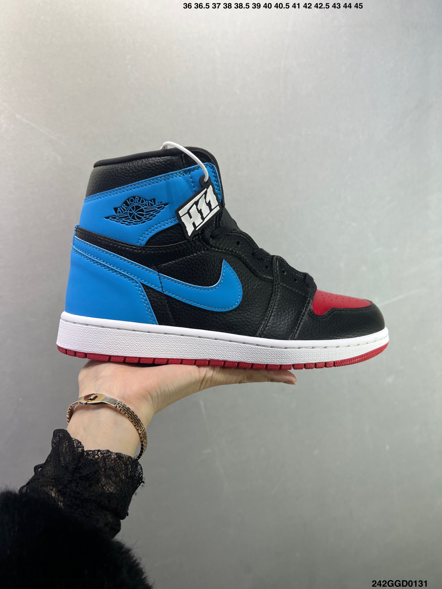 _dEA9sdm4KD7oLyC5B4kok3-H3GsinroC5FUxD-Q