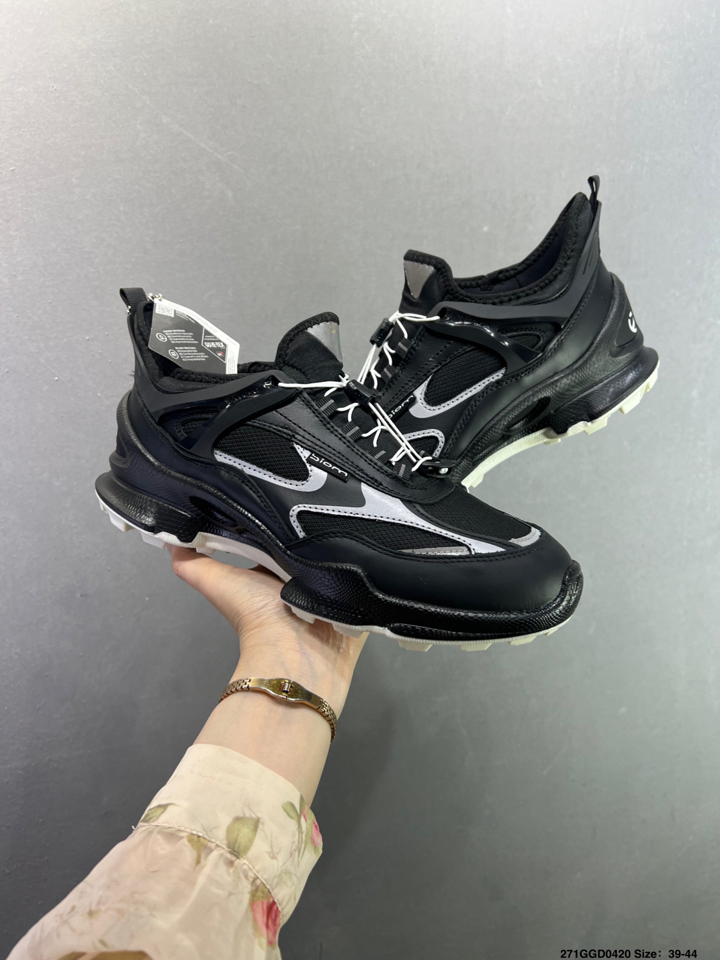 ECCO爱步运动鞋 真皮透气休闲防滑跑步鞋-High Quatity Cheap Brand wholesale wholesaler seller Clothes Bags handbags Sneakers Top Fashion Clothing Shoes from China Factory Chinese suppliers best Quality Beautiful Price ECCO爱步运动鞋 真皮透气休闲防滑跑步鞋