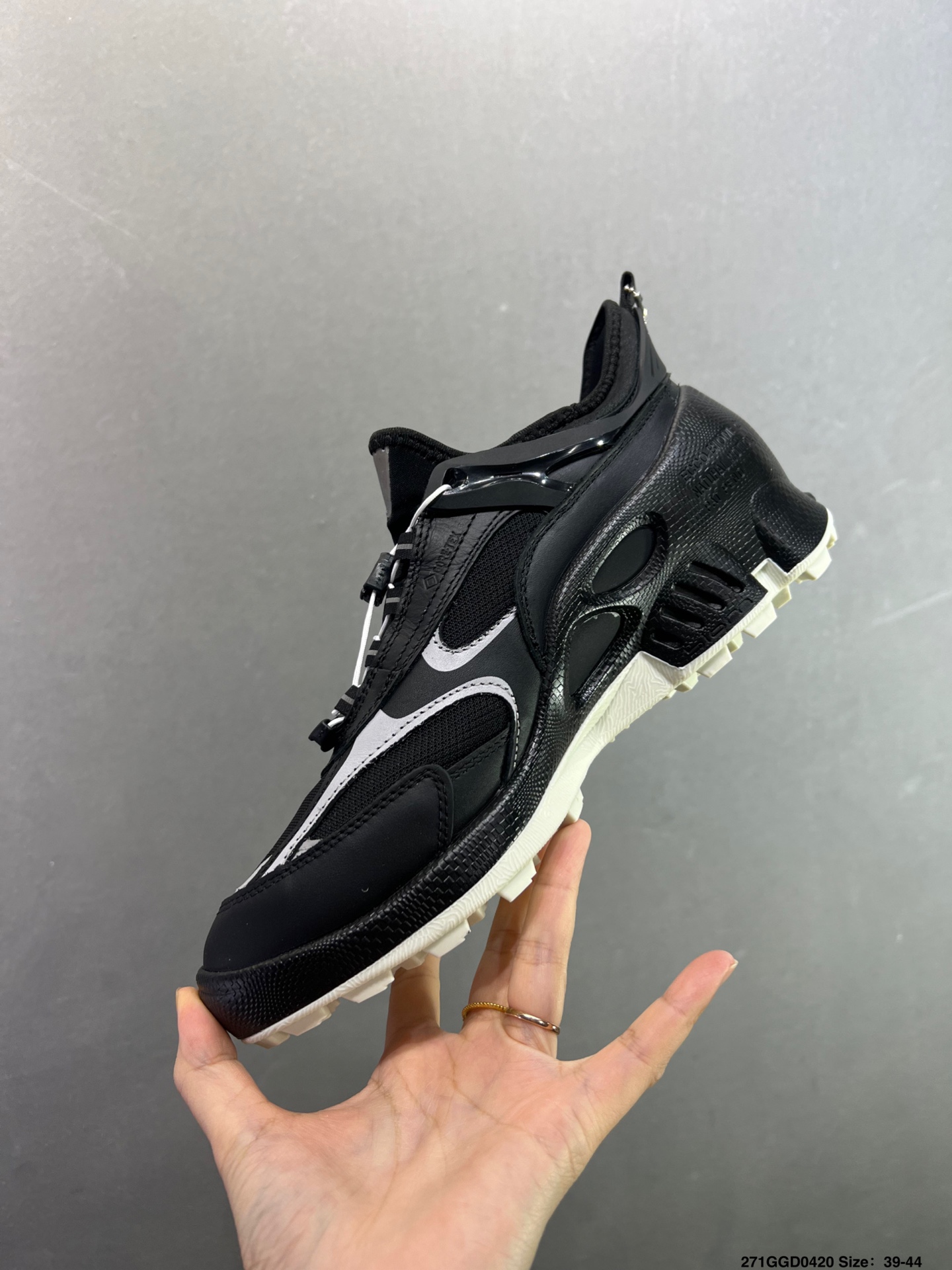 ECCO爱步运动鞋 真皮透气休闲防滑跑步鞋-High Quatity Cheap Brand wholesale wholesaler seller Clothes Bags handbags Sneakers Top Fashion Clothing Shoes from China Factory Chinese suppliers best Quality Beautiful Price ECCO爱步运动鞋 真皮透气休闲防滑跑步鞋