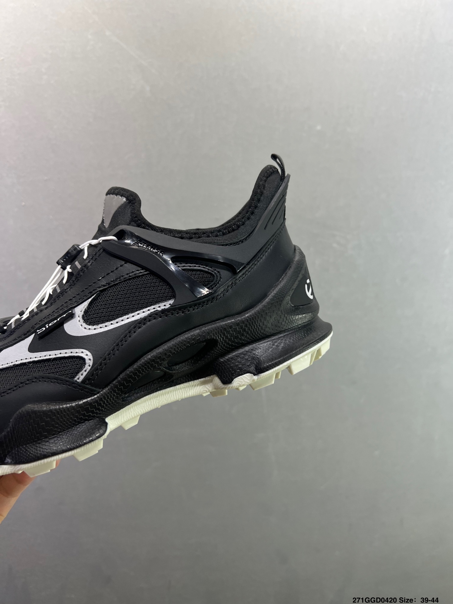 ECCO爱步运动鞋 真皮透气休闲防滑跑步鞋-High Quatity Cheap Brand wholesale wholesaler seller Clothes Bags handbags Sneakers Top Fashion Clothing Shoes from China Factory Chinese suppliers best Quality Beautiful Price ECCO爱步运动鞋 真皮透气休闲防滑跑步鞋