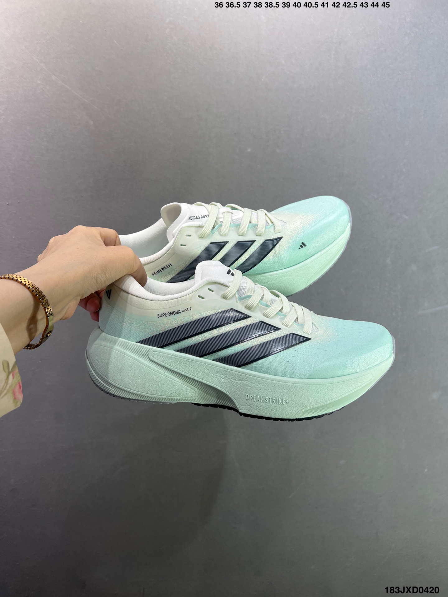 阿迪达斯Adidas SUPERNOVA RISE 3超新星增强系列低帮轻量透气休闲运动慢跑鞋 KK1207-High Quatity Cheap Brand wholesale wholesaler seller Clothes Bags handbags Sneakers Top Fashion Clothing Shoes from China Factory Chinese suppliers best Quality Beautiful Price 阿迪达斯Adidas SUPERNOVA RISE 3超新星增强系列低帮轻量透气休闲运动慢跑鞋 KK1207