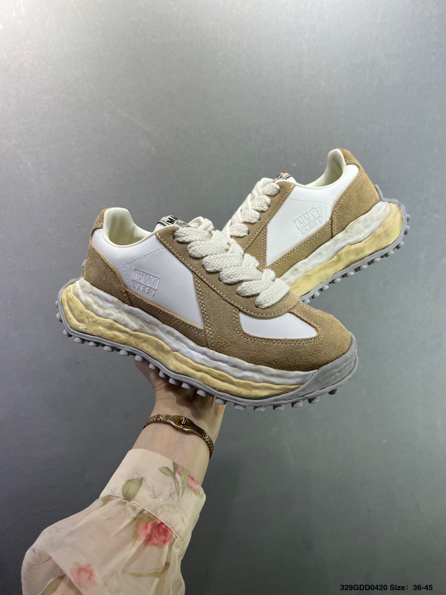 MMY/Maison MIHARA YASUHIRO Original Sole Canvas Low 变形溶解雪糕底低帮帆布拼接面料 休闲百搭板鞋-High Quatity Cheap Brand wholesale wholesaler seller Clothes Bags handbags Sneakers Top Fashion Clothing Shoes from China Factory Chinese suppliers best Quality Beautiful Price MMY/Maison MIHARA YASUHIRO Original Sole Canvas Low 变形溶解雪糕底低帮帆布拼接面料 休闲百搭板鞋