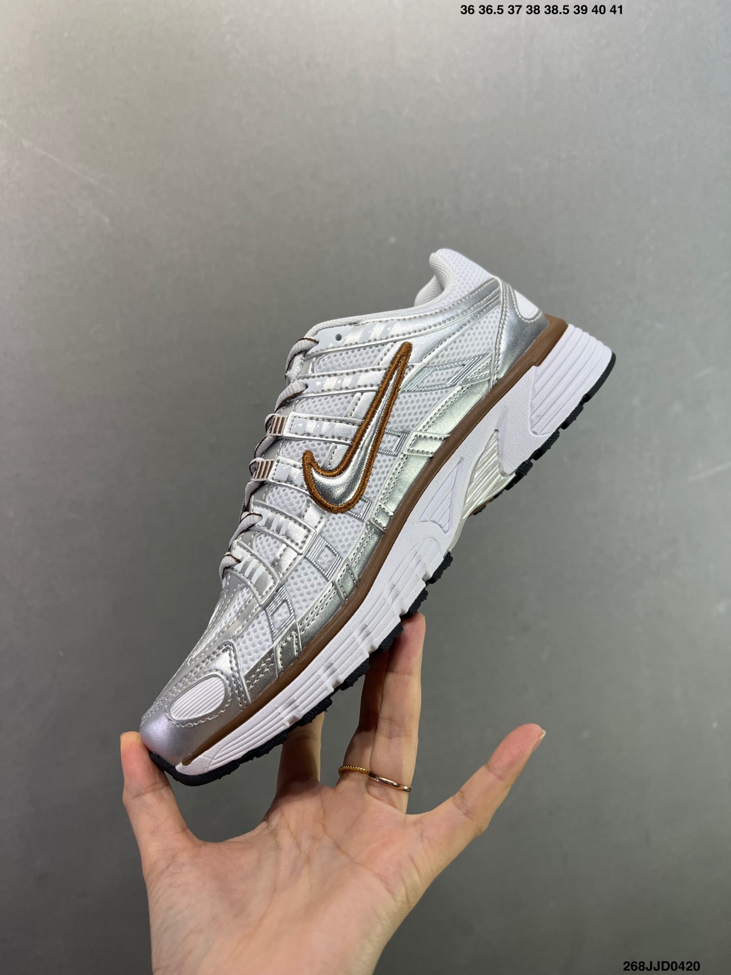 耐克Nike p-6000 跑鞋内外侧都用了红色的钩子 BY1021-103-High Quatity Cheap Brand wholesale wholesaler seller Clothes Bags handbags Sneakers Top Fashion Clothing Shoes from China Factory Chinese suppliers best Quality Beautiful Price 耐克Nike p-6000 跑鞋内外侧都用了红色的钩子 BY1021-103
