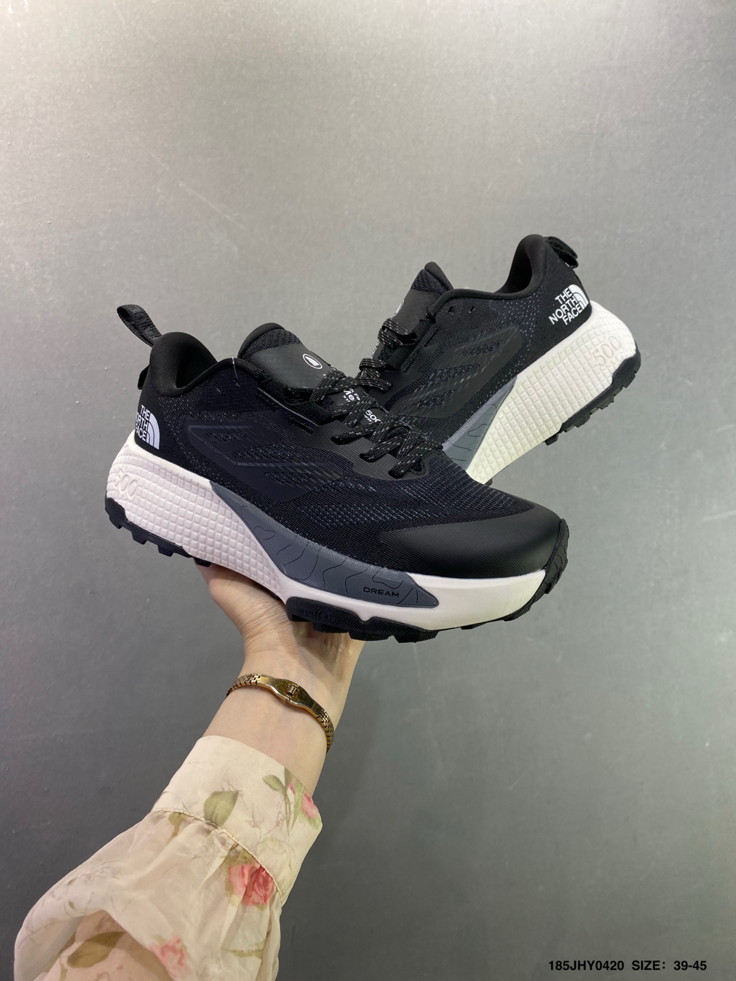北面THE NORTH FACE Altamesa 圆头系带 减震 耐磨 低帮 徒步鞋 NF0A8A9R-812-High Quatity Cheap Brand wholesale wholesaler seller Clothes Bags handbags Sneakers Top Fashion Clothing Shoes from China Factory Chinese suppliers best Quality Beautiful Price 北面THE NORTH FACE Altamesa 圆头系带 减震 耐磨 低帮 徒步鞋 NF0A8A9R-812