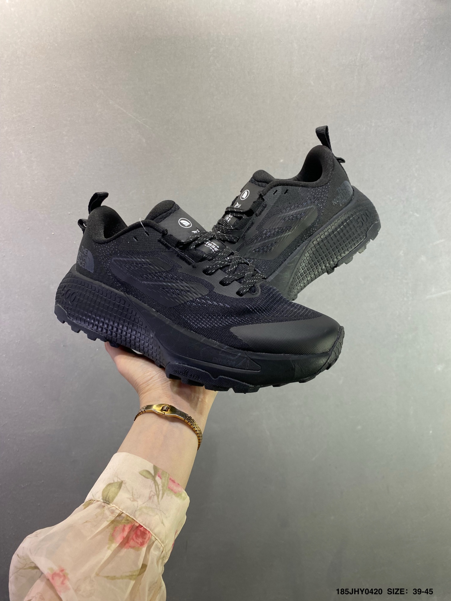 北面THE NORTH FACE Altamesa 圆头系带 减震 耐磨 低帮 徒步鞋 NF0A8A9R-812-High Quatity Cheap Brand wholesale wholesaler seller Clothes Bags handbags Sneakers Top Fashion Clothing Shoes from China Factory Chinese suppliers best Quality Beautiful Price 北面THE NORTH FACE Altamesa 圆头系带 减震 耐磨 低帮 徒步鞋 NF0A8A9R-812