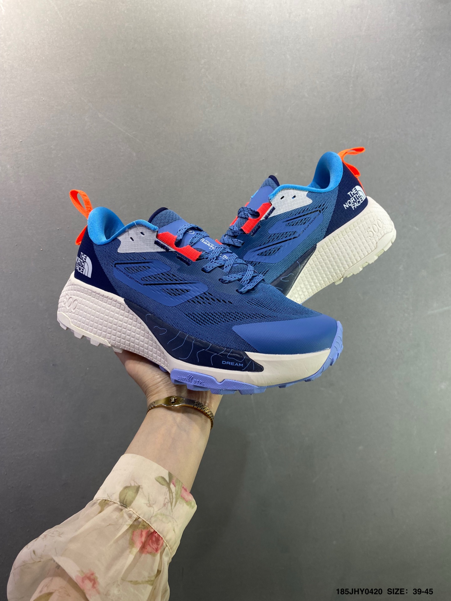 北面THE NORTH FACE Altamesa 圆头系带 减震 耐磨 低帮 徒步鞋 NF0A8A9R-812-High Quatity Cheap Brand wholesale wholesaler seller Clothes Bags handbags Sneakers Top Fashion Clothing Shoes from China Factory Chinese suppliers best Quality Beautiful Price 北面THE NORTH FACE Altamesa 圆头系带 减震 耐磨 低帮 徒步鞋 NF0A8A9R-812