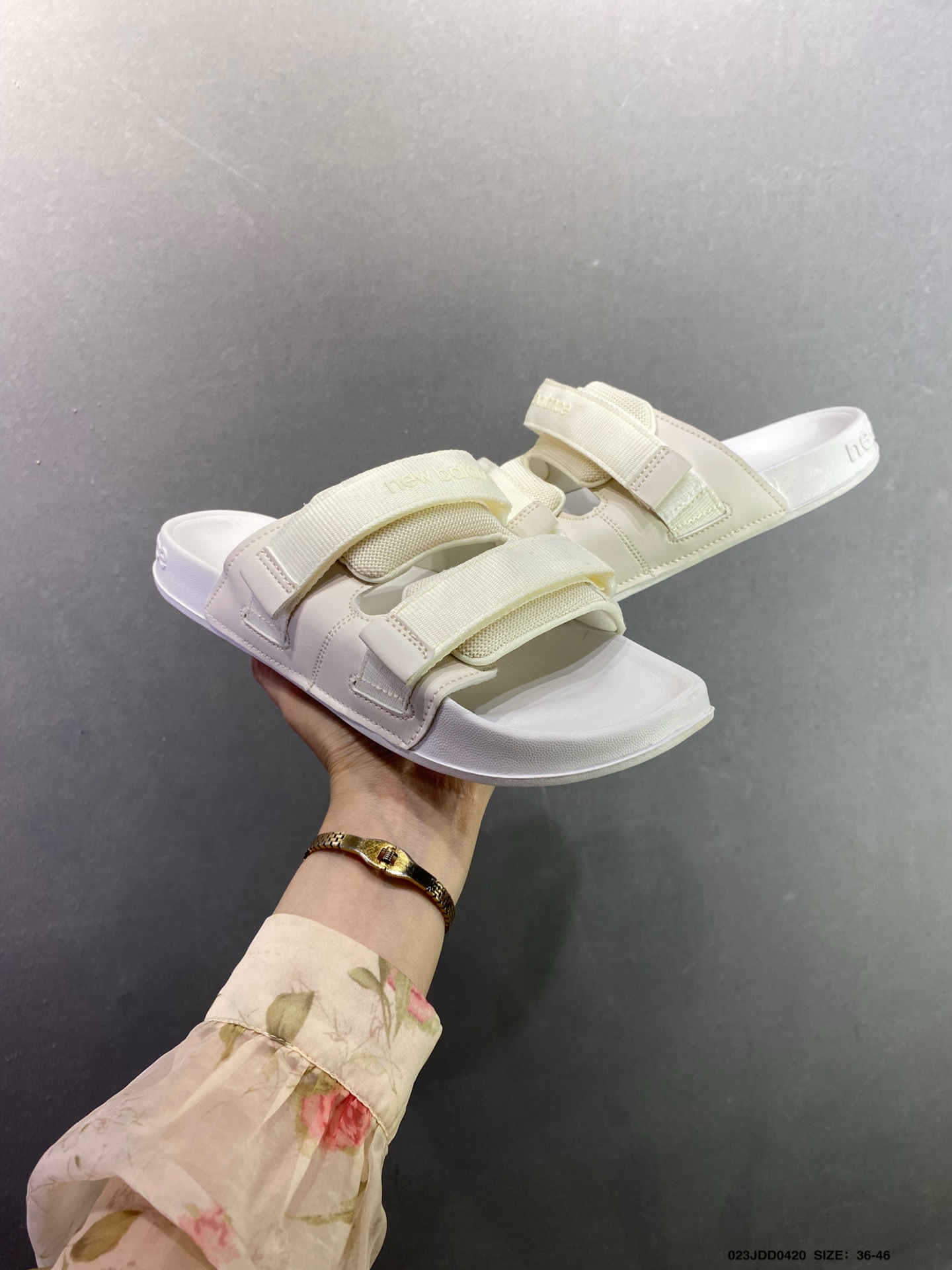 新百伦 New balance NB SWAUTSB 1 夏季单品 超软云朵气垫拖鞋-High Quatity Cheap Brand wholesale wholesaler seller Clothes Bags handbags Sneakers Top Fashion Clothing Shoes from China Factory Chinese suppliers best Quality Beautiful Price 新百伦 New balance NB SWAUTSB 1 夏季单品 超软云朵气垫拖鞋