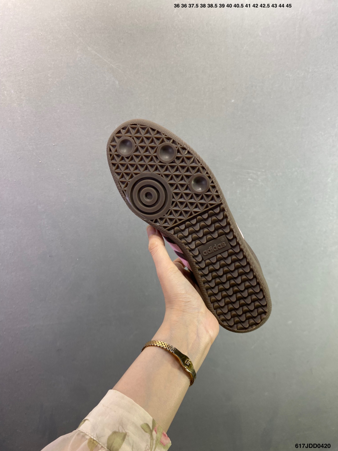 adidas SAMBA 德训鞋 超高清洁度 细节完美 舒适百搭 低帮休闲板鞋 男女同款 KJ6590-High Quatity Cheap Brand wholesale wholesaler seller Clothes Bags handbags Sneakers Top Fashion Clothing Shoes from China Factory Chinese suppliers best Quality Beautiful Price adidas SAMBA 德训鞋 超高清洁度 细节完美 舒适百搭 低帮休闲板鞋 男女同款 KJ6590