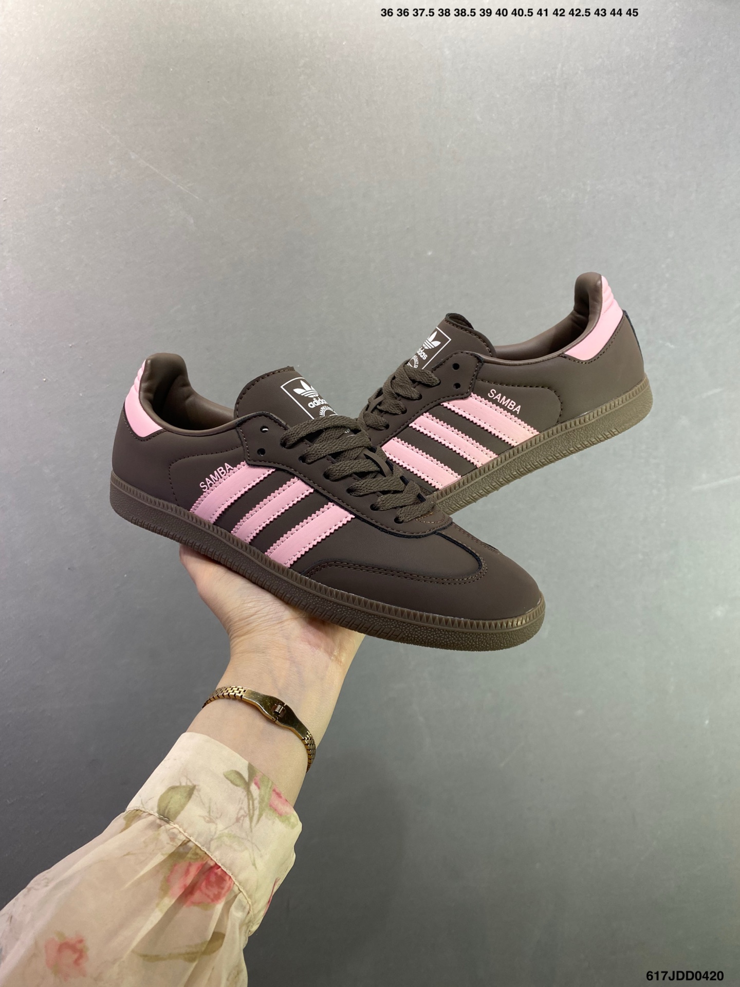 adidas SAMBA 德训鞋 超高清洁度 细节完美 舒适百搭 低帮休闲板鞋 男女同款 KJ6590-High Quatity Cheap Brand wholesale wholesaler seller Clothes Bags handbags Sneakers Top Fashion Clothing Shoes from China Factory Chinese suppliers best Quality Beautiful Price adidas SAMBA 德训鞋 超高清洁度 细节完美 舒适百搭 低帮休闲板鞋 男女同款 KJ6590