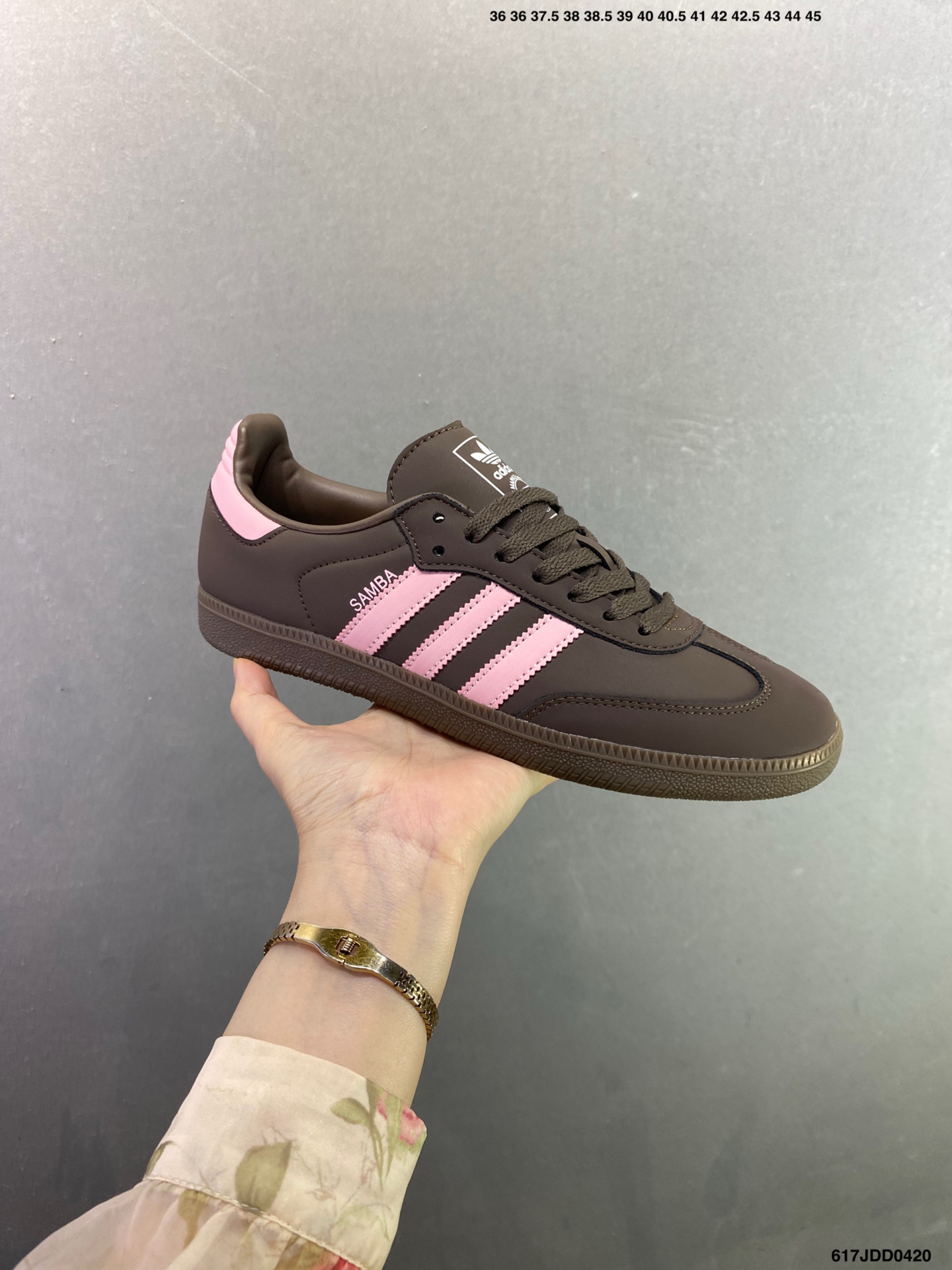 adidas SAMBA 德训鞋 超高清洁度 细节完美 舒适百搭 低帮休闲板鞋 男女同款 KJ6590-High Quatity Cheap Brand wholesale wholesaler seller Clothes Bags handbags Sneakers Top Fashion Clothing Shoes from China Factory Chinese suppliers best Quality Beautiful Price adidas SAMBA 德训鞋 超高清洁度 细节完美 舒适百搭 低帮休闲板鞋 男女同款 KJ6590