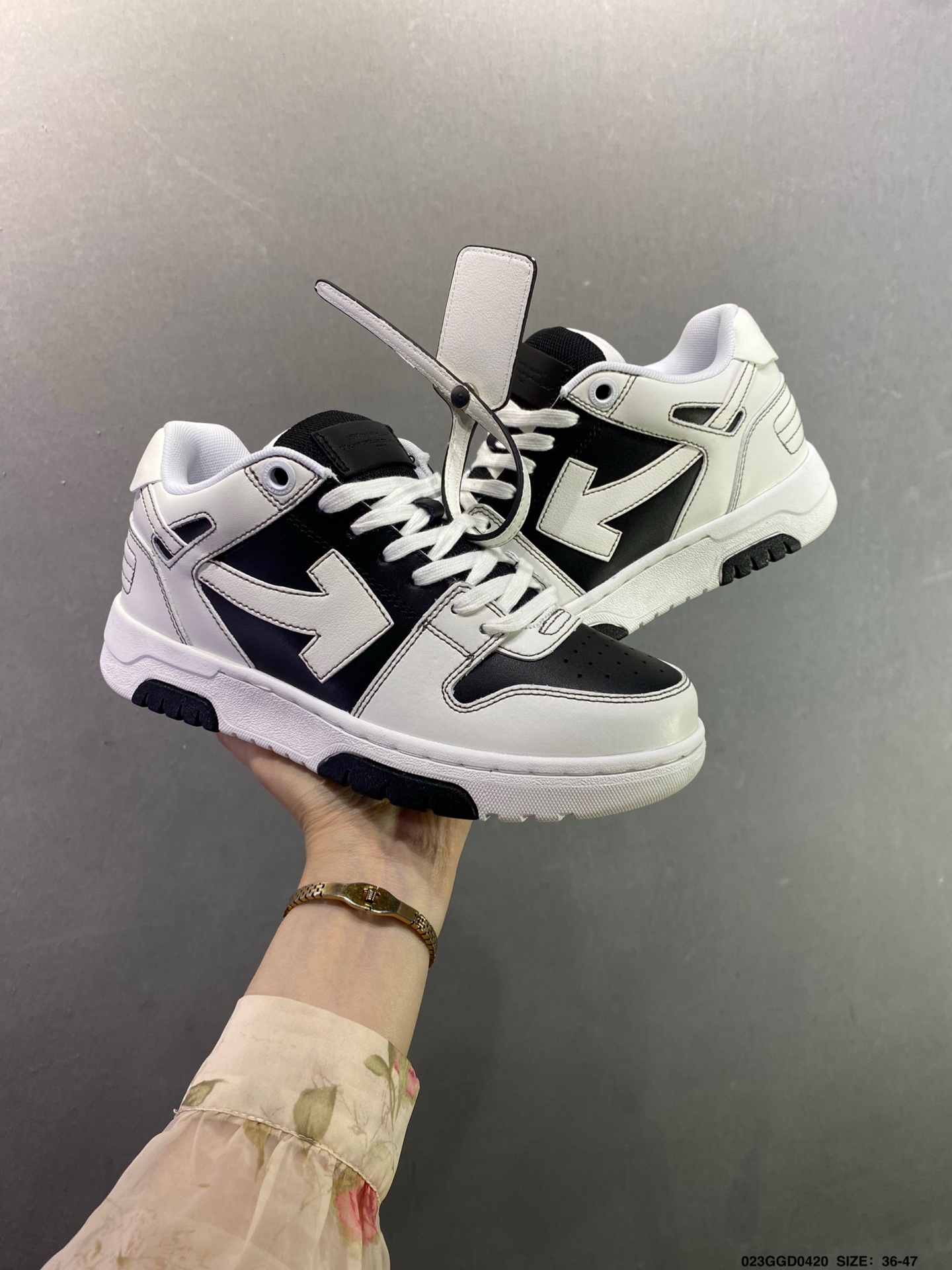 OFF-WHITE 新款圆头系带低帮运动小白鞋跑步鞋多色拼色运动休闲鞋-High Quatity Cheap Brand wholesale wholesaler seller Clothes Bags handbags Sneakers Top Fashion Clothing Shoes from China Factory Chinese suppliers best Quality Beautiful Price OFF-WHITE 新款圆头系带低帮运动小白鞋跑步鞋多色拼色运动休闲鞋