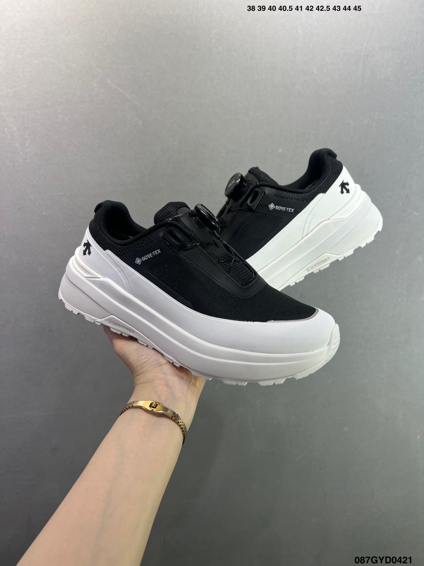 310 迪桑特DESCENTE EDGE COURT RETRO 复古轻质 耐磨低帮 生活休闲鞋 SP383LSN82