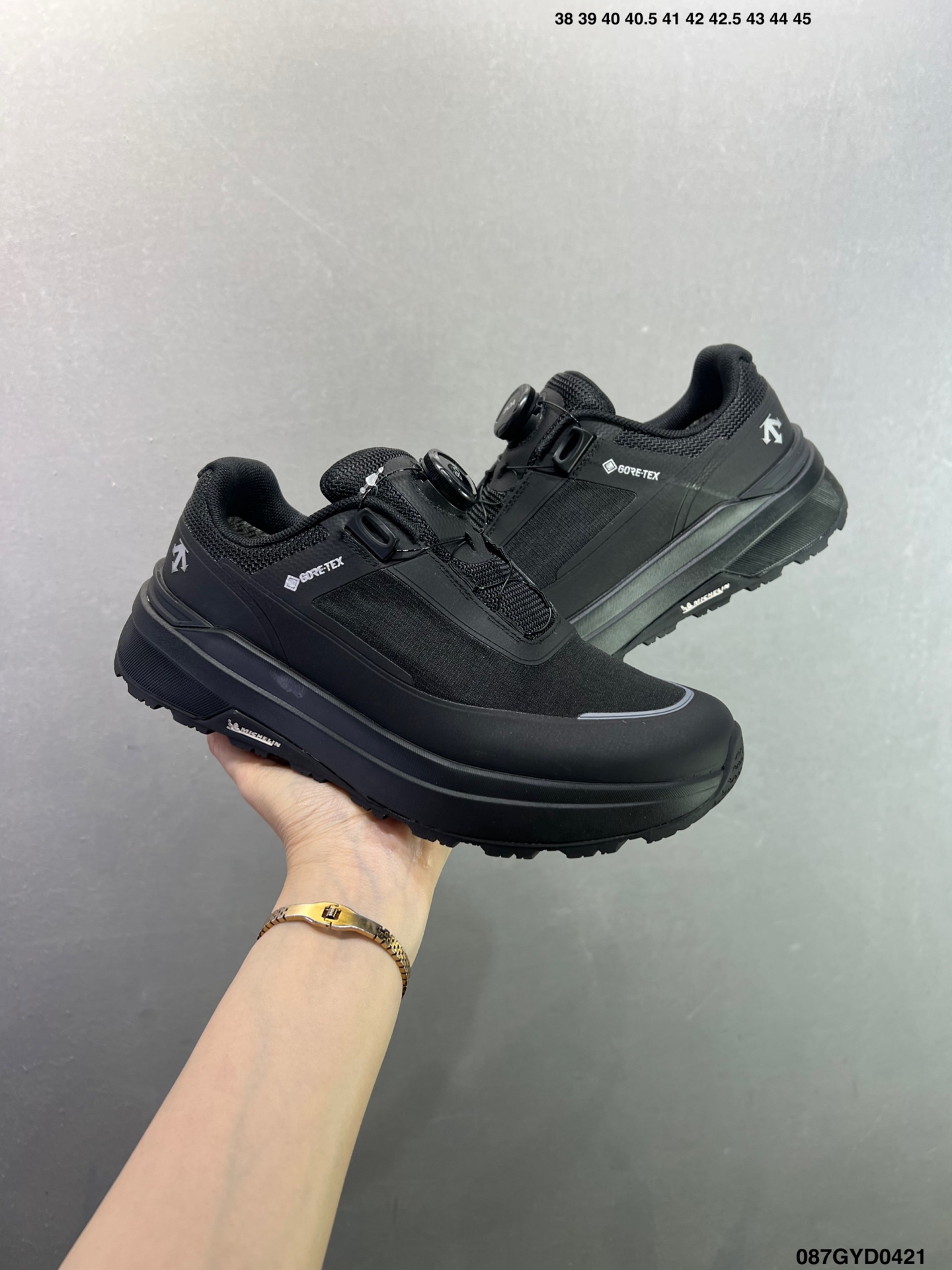 310 迪桑特DESCENTE EDGE COURT RETRO 复古轻质 耐磨低帮 生活休闲鞋 SP383LSN82