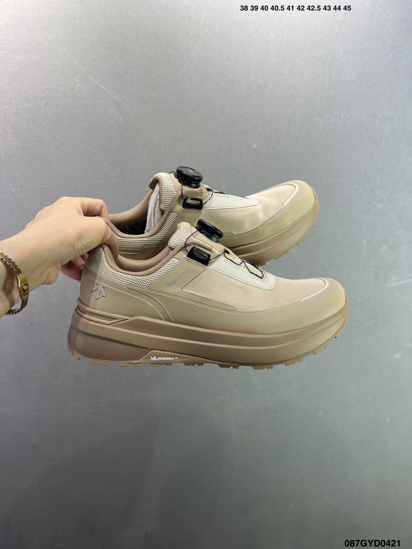 310 迪桑特DESCENTE EDGE COURT RETRO 复古轻质 耐磨低帮 生活休闲鞋 SP383LSN82