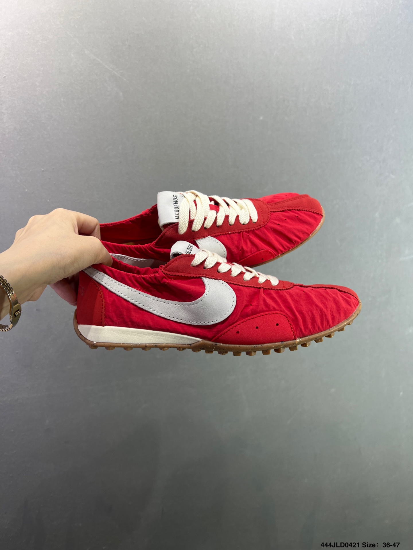 Jacquemus x Nike Jacumoon 耐克 柔软舒适防滑耐磨 低帮休闲板鞋 HV8547-001