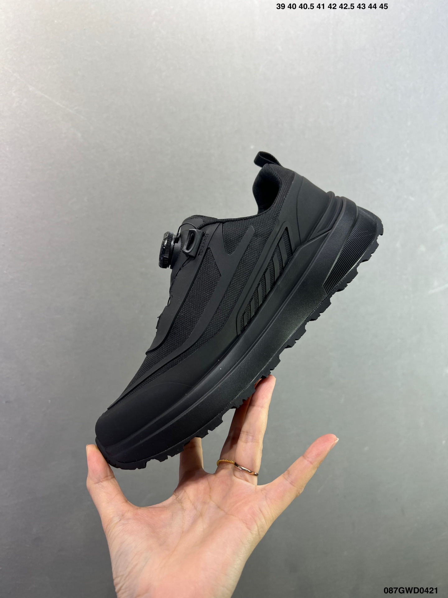 320 迪桑特DESCENTE EDGE COURT RETRO 复古轻质 耐磨低帮 生活休闲鞋 SP383LSN82