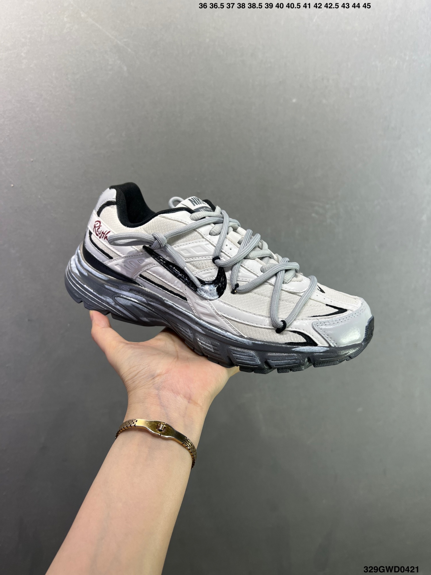 NIKE INITIAOR创始者系列复古休闲运动舒适跑鞋 394055-100-Top High Quatity Cheap Sneakers Fashion Clothing Clothes Bags handbags Shoes of all Brand wholesale With The best Quality And Beautiful Price from China Factory Chinese suppliers wholesaler seller NIKE INITIAOR创始者系列复古休闲运动舒适跑鞋 394055-100