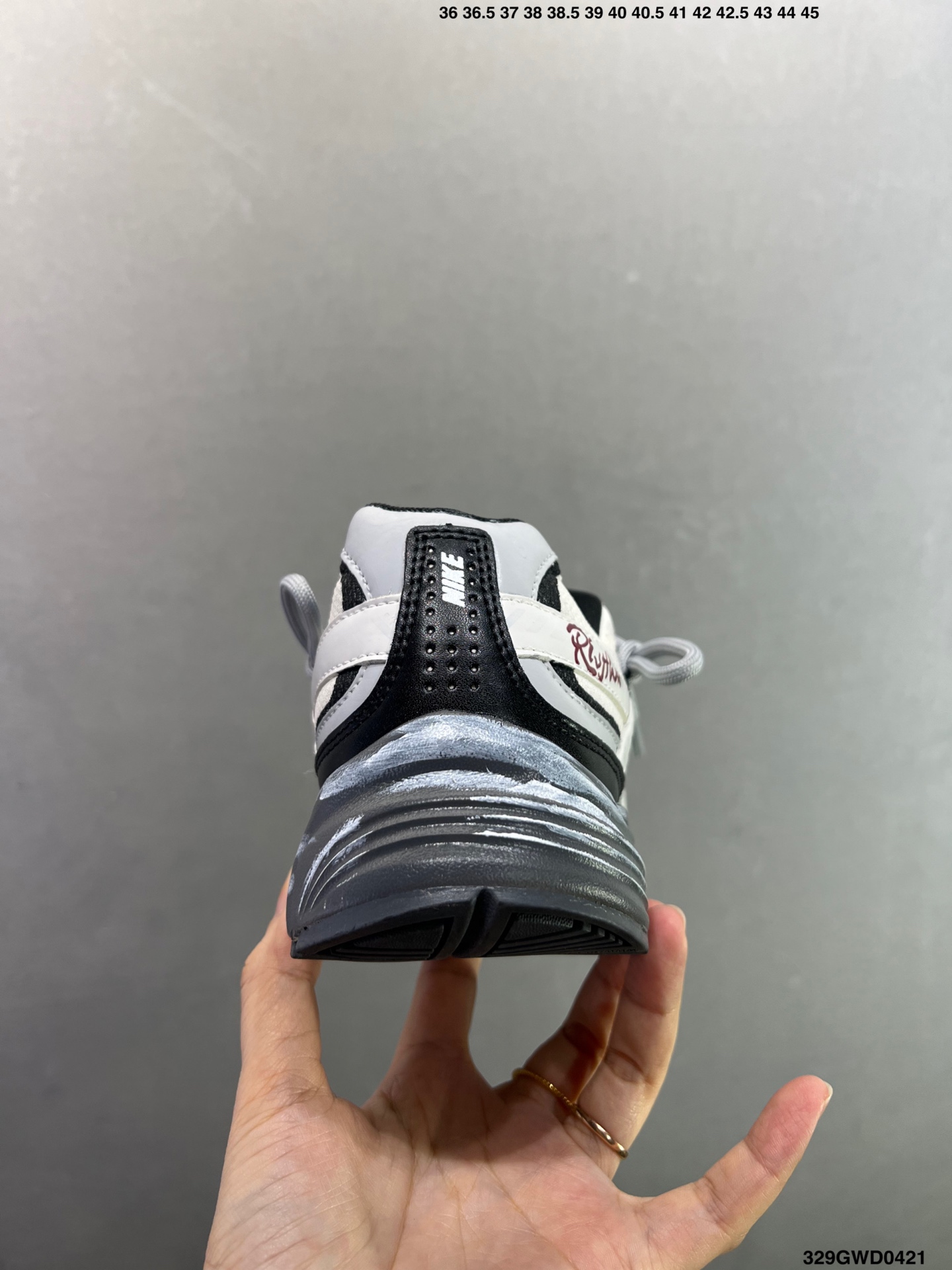 NIKE INITIAOR创始者系列复古休闲运动舒适跑鞋 394055-100-Top High Quatity Cheap Sneakers Fashion Clothing Clothes Bags handbags Shoes of all Brand wholesale With The best Quality And Beautiful Price from China Factory Chinese suppliers wholesaler seller NIKE INITIAOR创始者系列复古休闲运动舒适跑鞋 394055-100