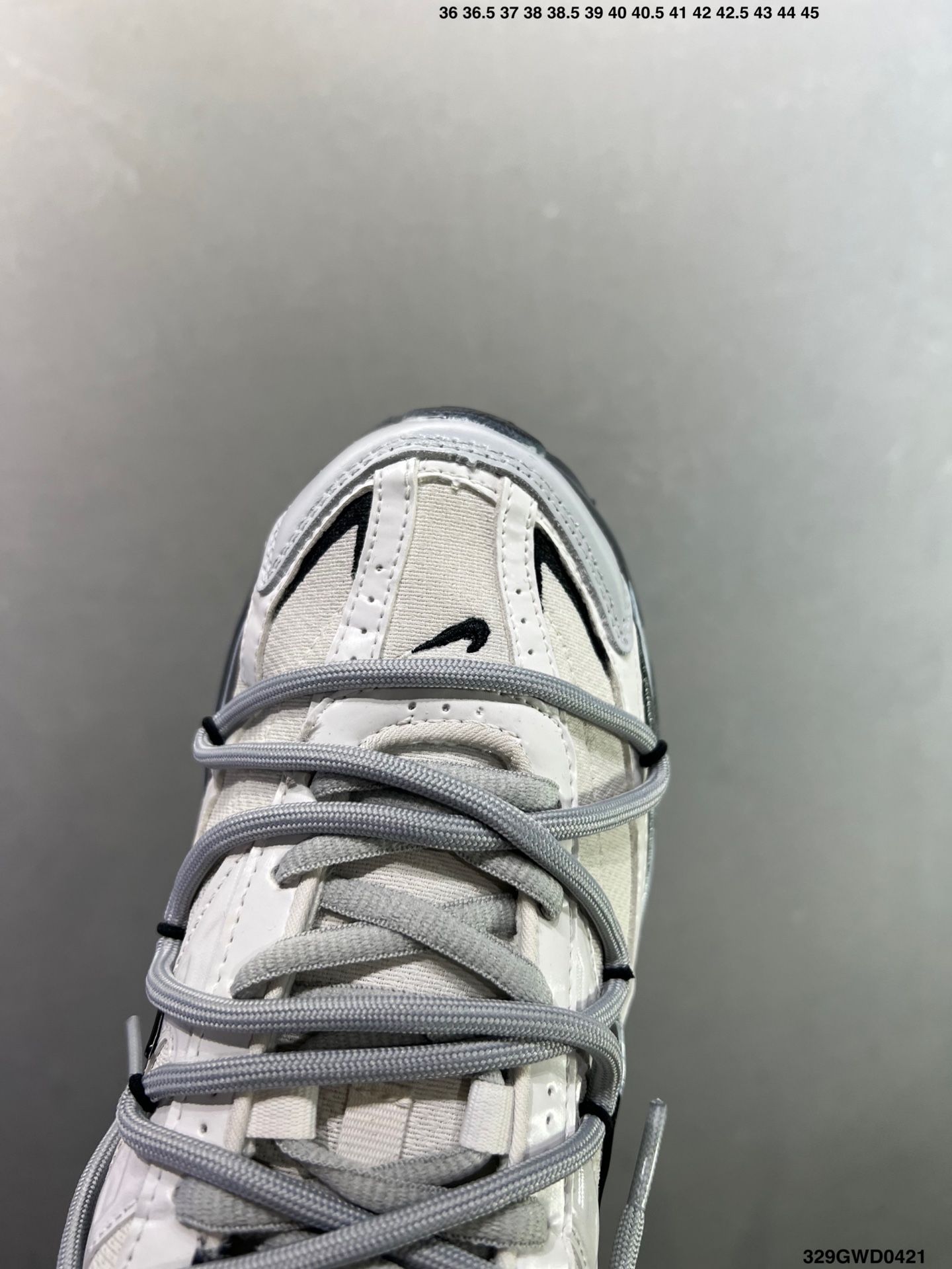 NIKE INITIAOR创始者系列复古休闲运动舒适跑鞋 394055-100-Top High Quatity Cheap Sneakers Fashion Clothing Clothes Bags handbags Shoes of all Brand wholesale With The best Quality And Beautiful Price from China Factory Chinese suppliers wholesaler seller NIKE INITIAOR创始者系列复古休闲运动舒适跑鞋 394055-100
