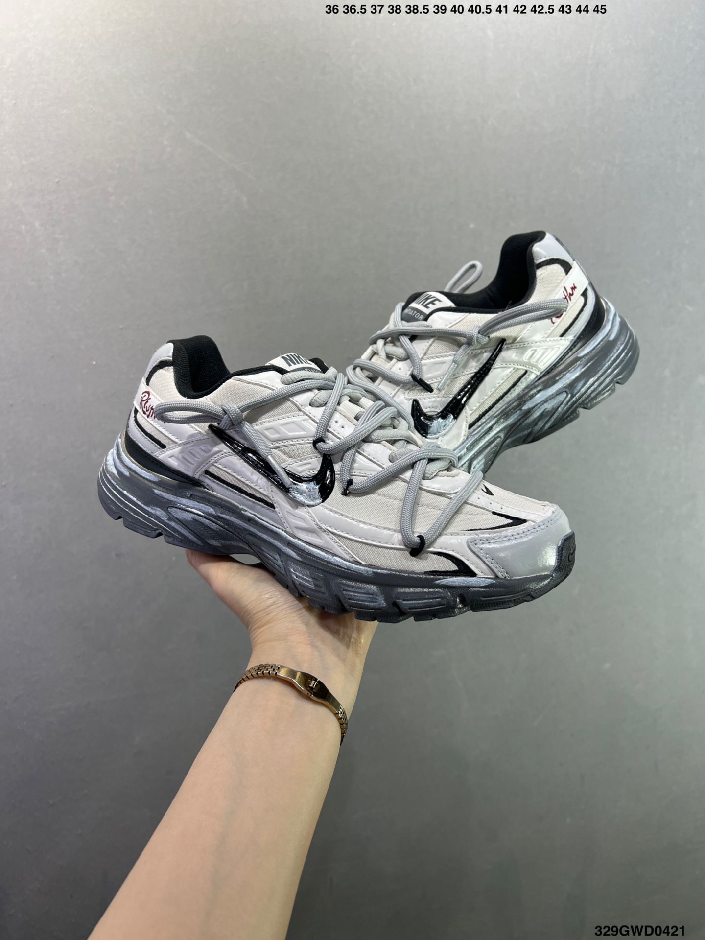 NIKE INITIAOR创始者系列复古休闲运动舒适跑鞋 394055-100-Top High Quatity Cheap Sneakers Fashion Clothing Clothes Bags handbags Shoes of all Brand wholesale With The best Quality And Beautiful Price from China Factory Chinese suppliers wholesaler seller NIKE INITIAOR创始者系列复古休闲运动舒适跑鞋 394055-100