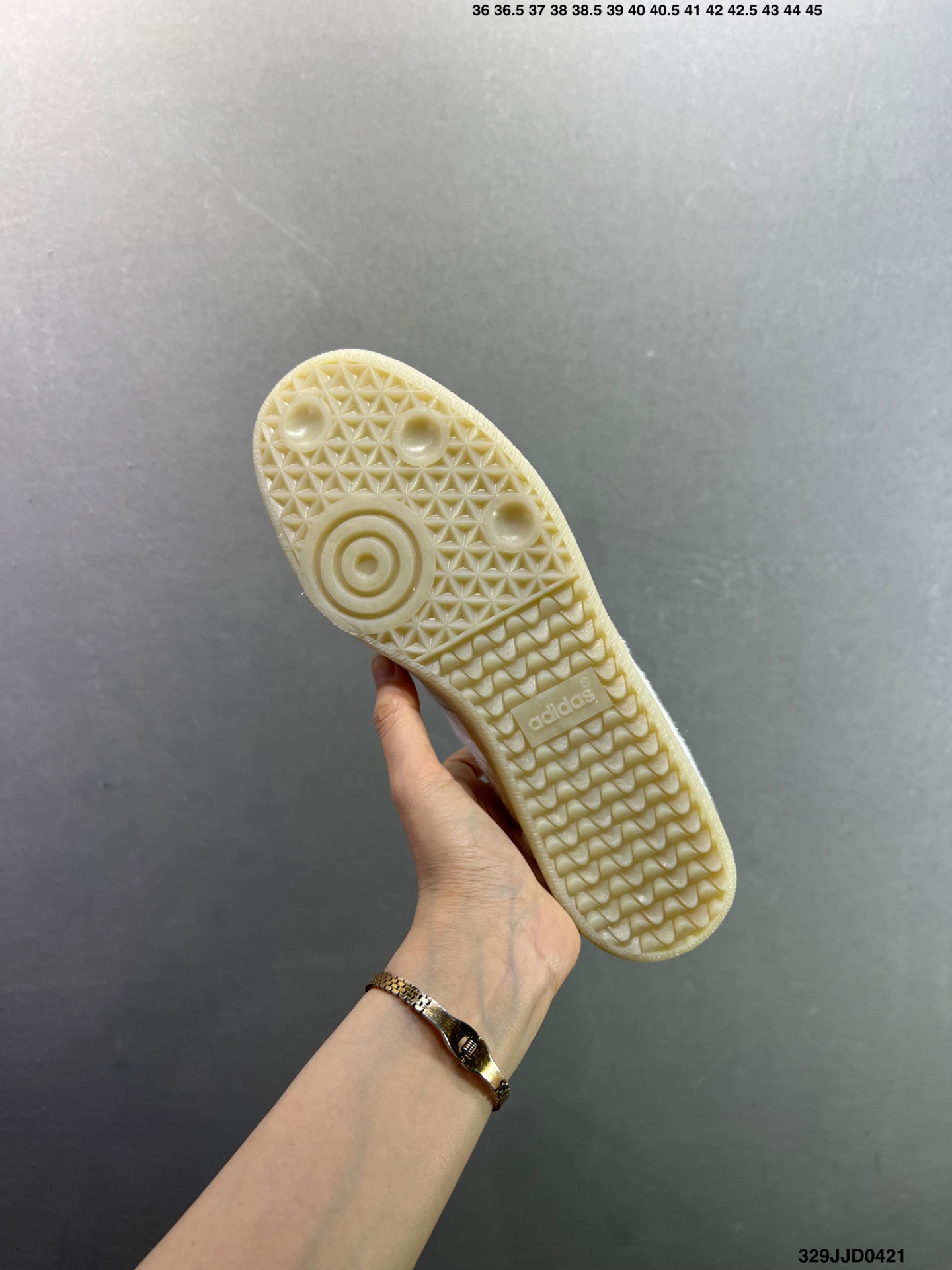 150 Adidas SAMBA IH6628 近70年的经典Originals原装翻毛皮层制作-Chinese UA Cheap High Quatity Brand Clothes Bags handbags Sneakers wholesale wholesaler seller from China Factory suppliers Fashion Clothing Shoes best Quality Beautiful Price 150 Adidas SAMBA IH6628 近70年的经典Originals原装翻毛皮层制作
