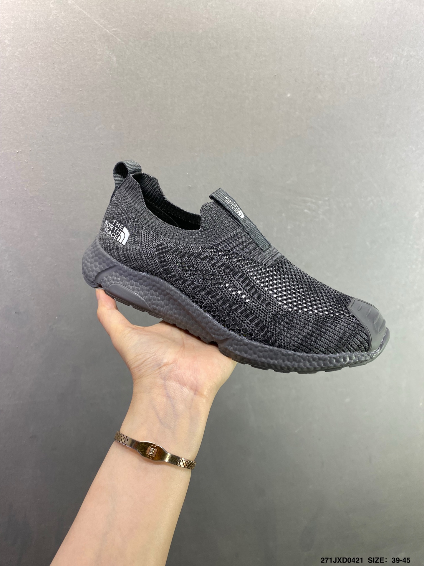 180 The North Face Cedar Measa 北面系列轻便套袜式一脚蹬跑鞋-Chinese UA Cheap High Quatity Brand Clothes Bags handbags Sneakers wholesale wholesaler seller from China Factory suppliers Fashion Clothing Shoes best Quality Beautiful Price 180 The North Face Cedar Measa 北面系列轻便套袜式一脚蹬跑鞋