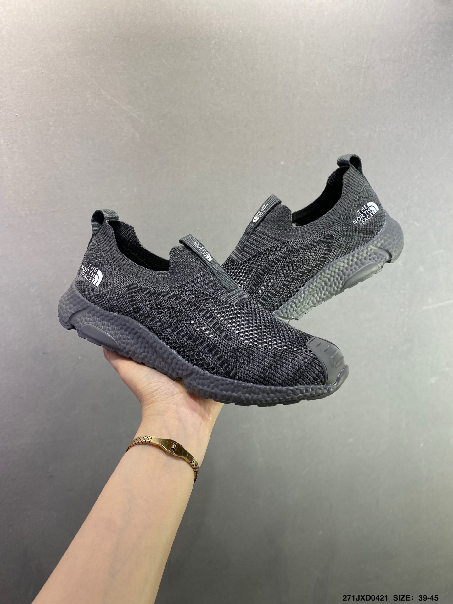180 The North Face Cedar Measa 北面系列轻便套袜式一脚蹬跑鞋-Chinese UA Cheap High Quatity Brand Clothes Bags handbags Sneakers wholesale wholesaler seller from China Factory suppliers Fashion Clothing Shoes best Quality Beautiful Price 180 The North Face Cedar Measa 北面系列轻便套袜式一脚蹬跑鞋