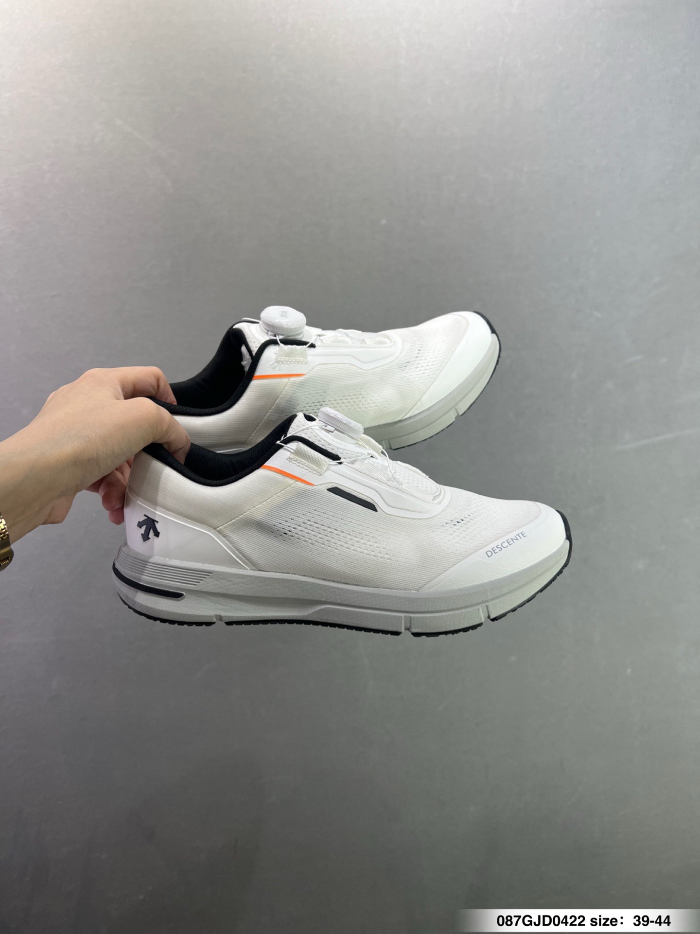 260 迪桑特DESCENTE EDGE COURT RETRO 复古轻质 耐磨低帮 生活休闲鞋 SP373LSN82-Chinese UA Cheap High Quatity Brand Clothes Bags handbags Sneakers wholesale wholesaler seller from China Factory suppliers Fashion Clothing Shoes best Quality Beautiful Price 260 迪桑特DESCENTE EDGE COURT RETRO 复古轻质 耐磨低帮 生活休闲鞋 SP373LSN82