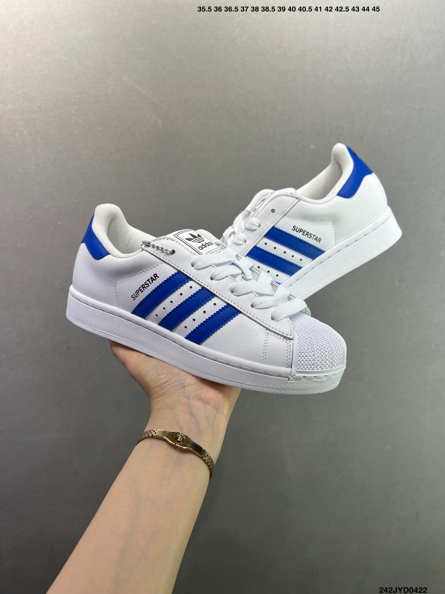 190 阿迪达斯/三叶草Adidas Originals Superstar”Christmas“经典贝壳头系列低帮百搭休闲运动板鞋D“皮革白紫” JS1373