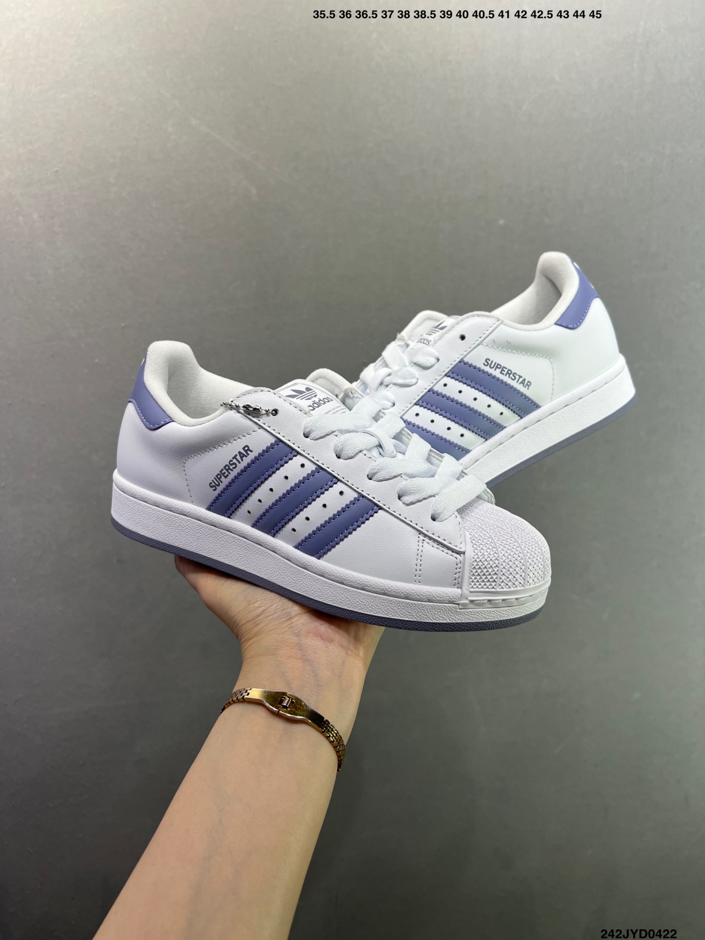 190 阿迪达斯/三叶草Adidas Originals Superstar”Christmas“经典贝壳头系列低帮百搭休闲运动板鞋D“皮革白紫” JS1373