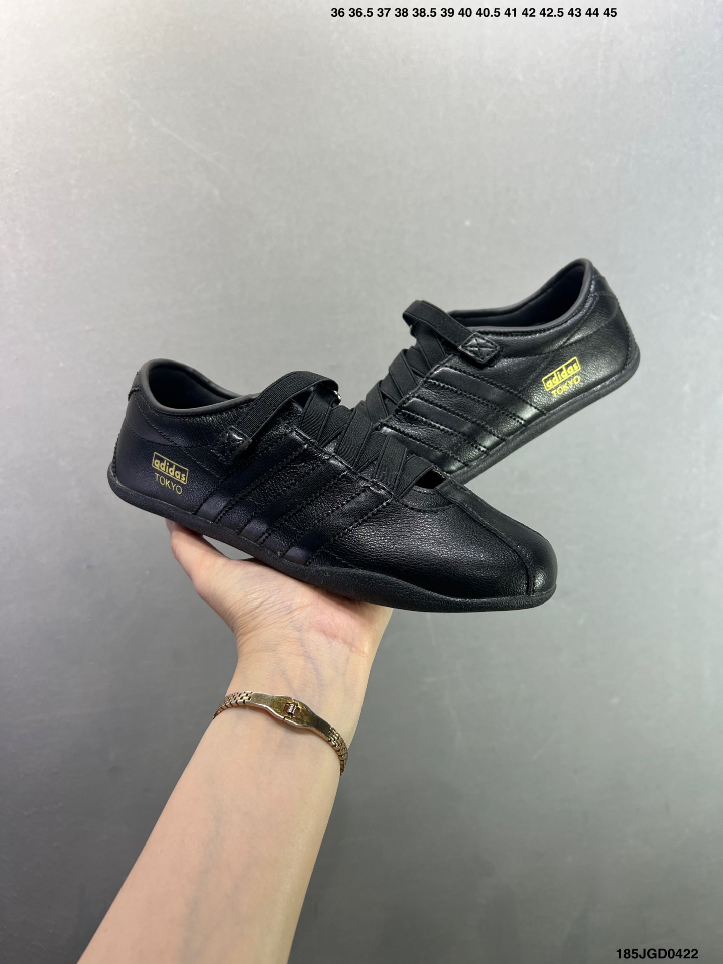 160 adida阿迪达斯TOKYO PACK JR4790 舒适百搭经典休闲运动鞋
